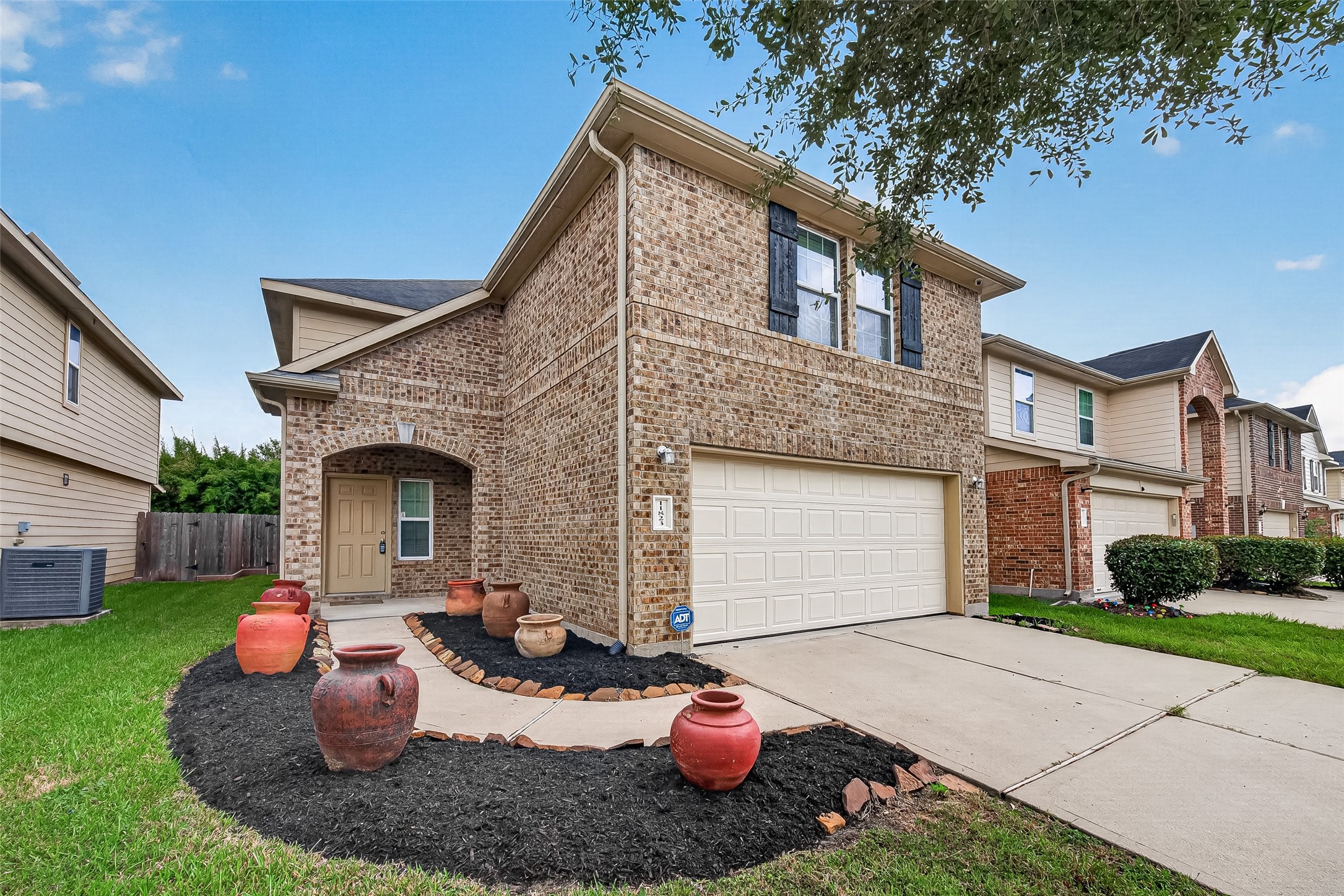 11823 Red Hummingbird Drive Property Photo 1
