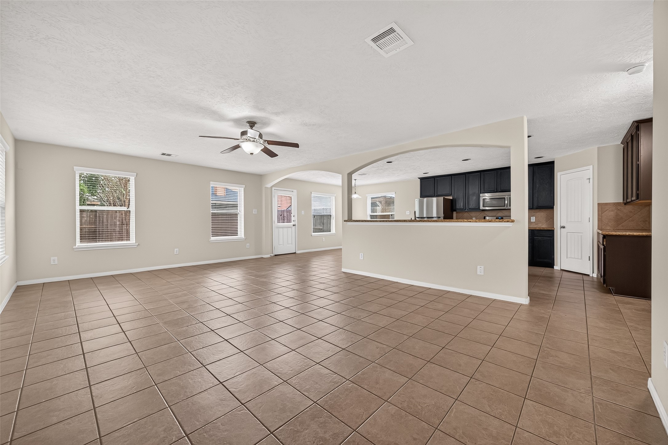 11823 Red Hummingbird Drive Property Photo 4