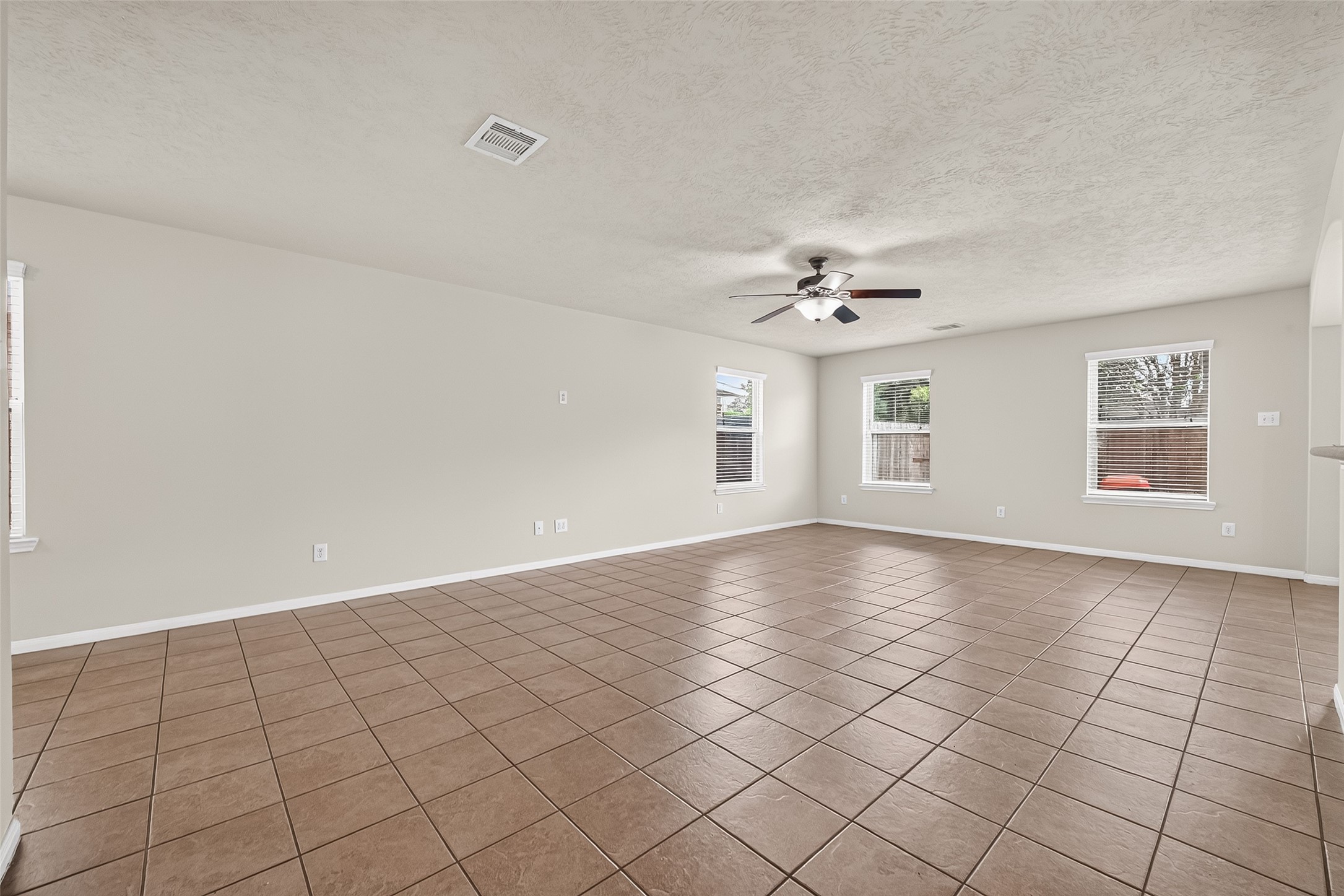 11823 Red Hummingbird Drive Property Photo 5