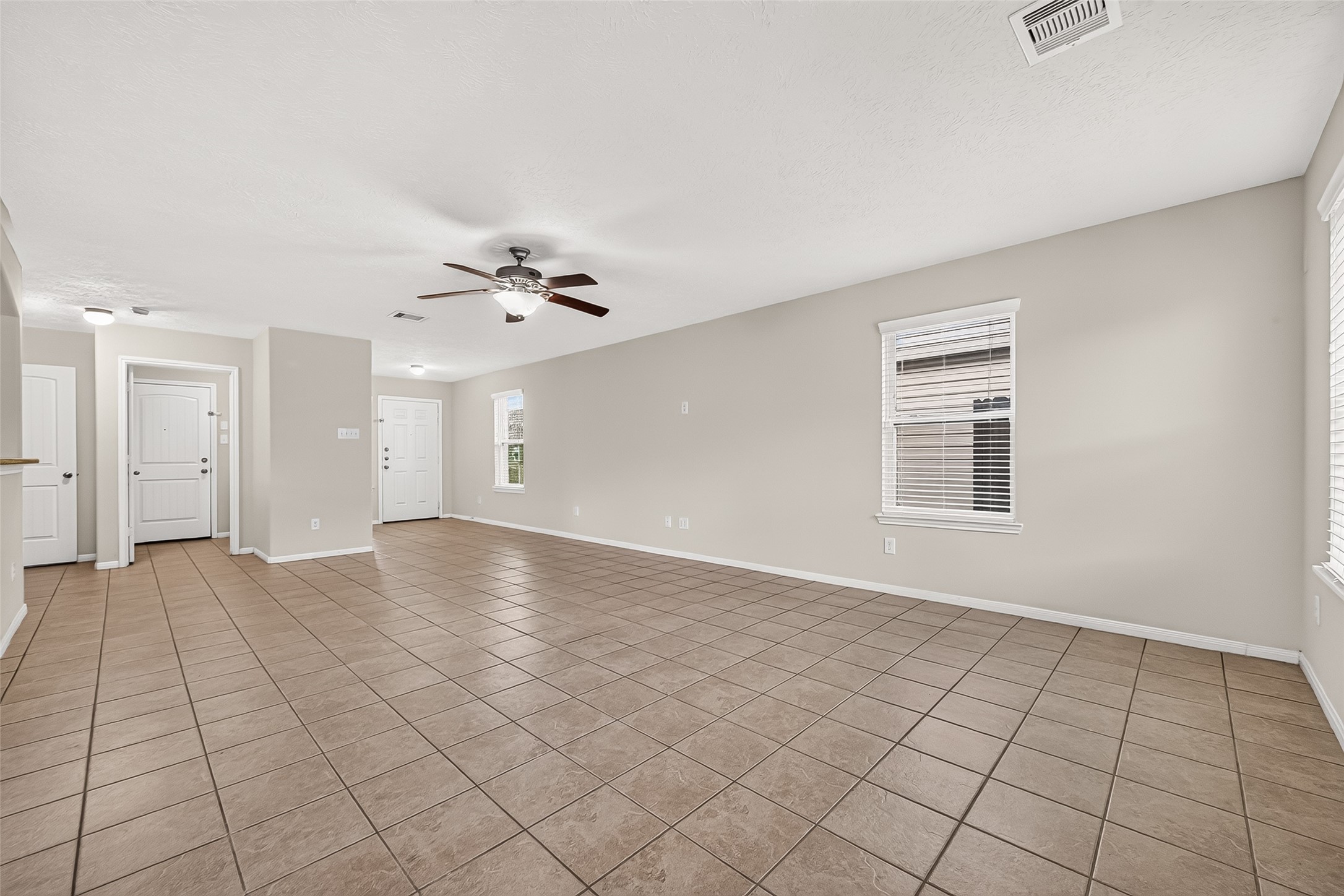 11823 Red Hummingbird Drive Property Photo 7