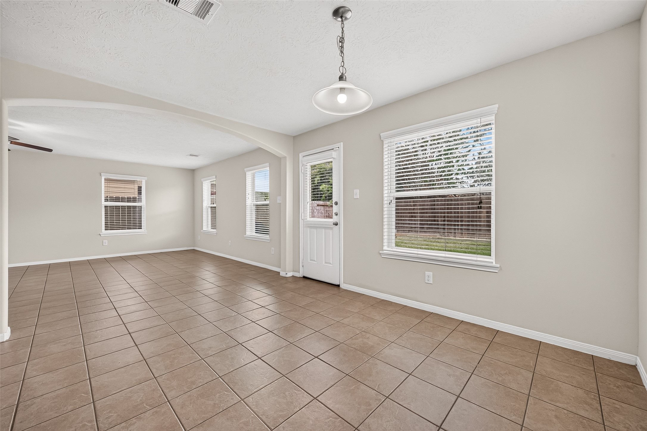 11823 Red Hummingbird Drive Property Photo 10