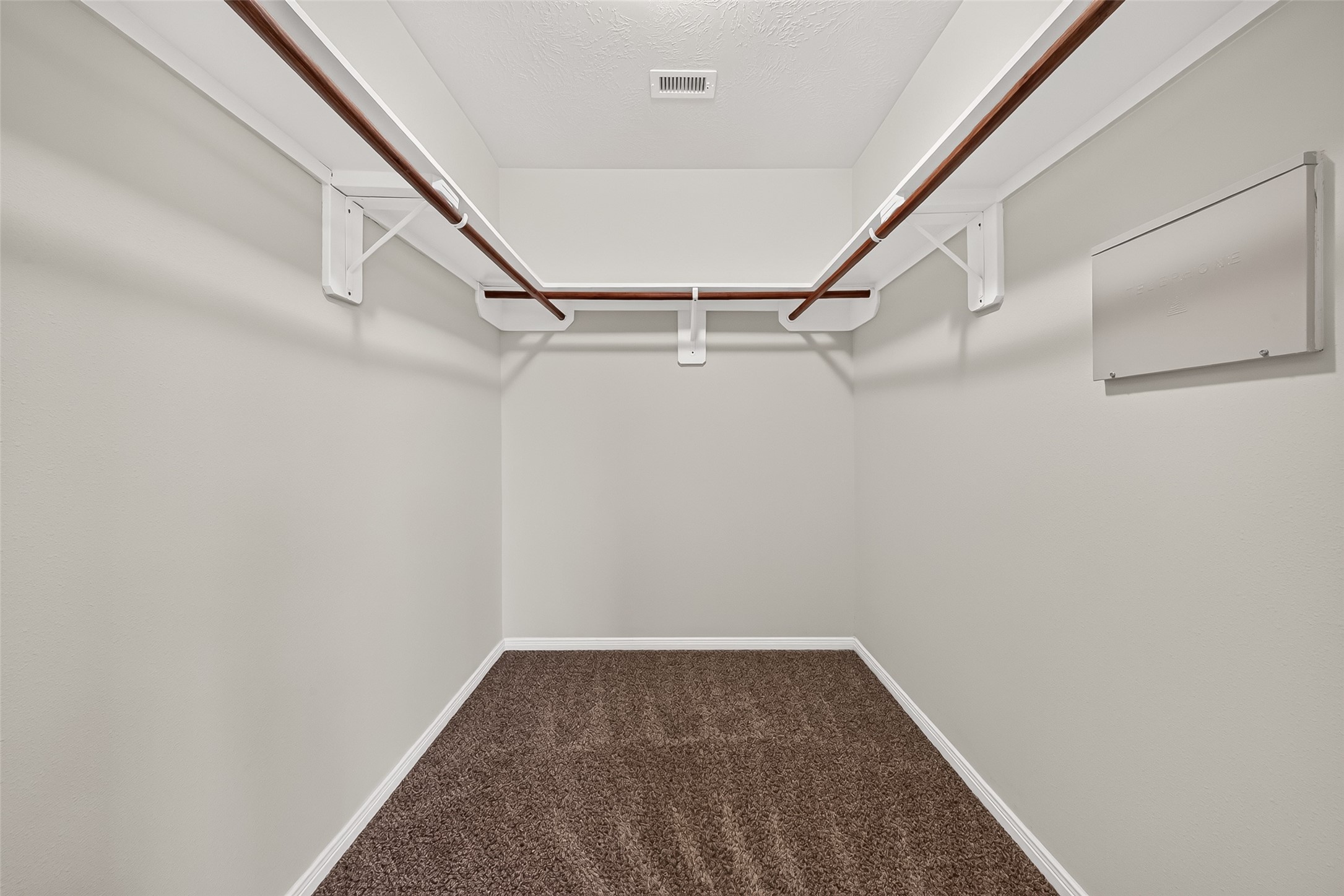 11823 Red Hummingbird Drive Property Photo 22