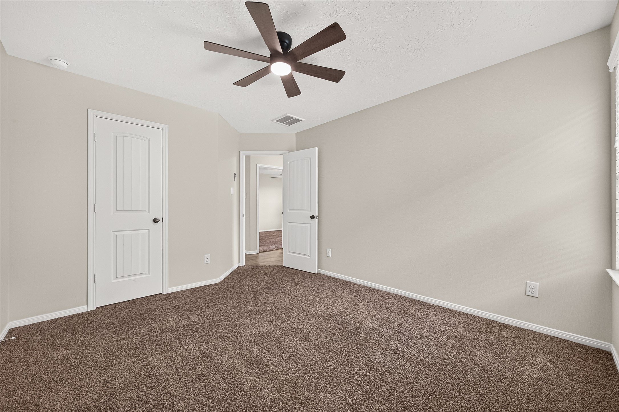 11823 Red Hummingbird Drive Property Photo 32