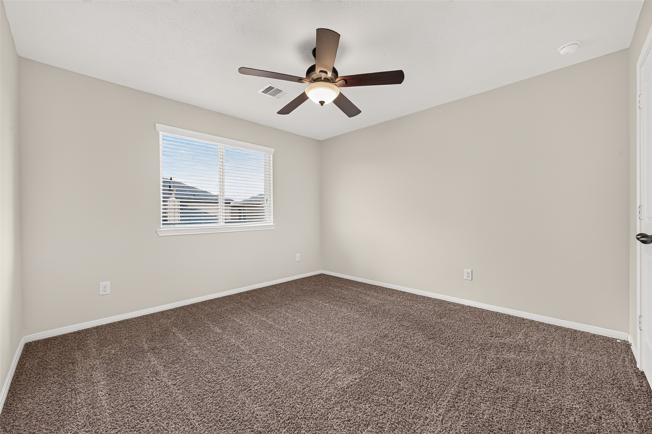 11823 Red Hummingbird Drive Property Photo 33