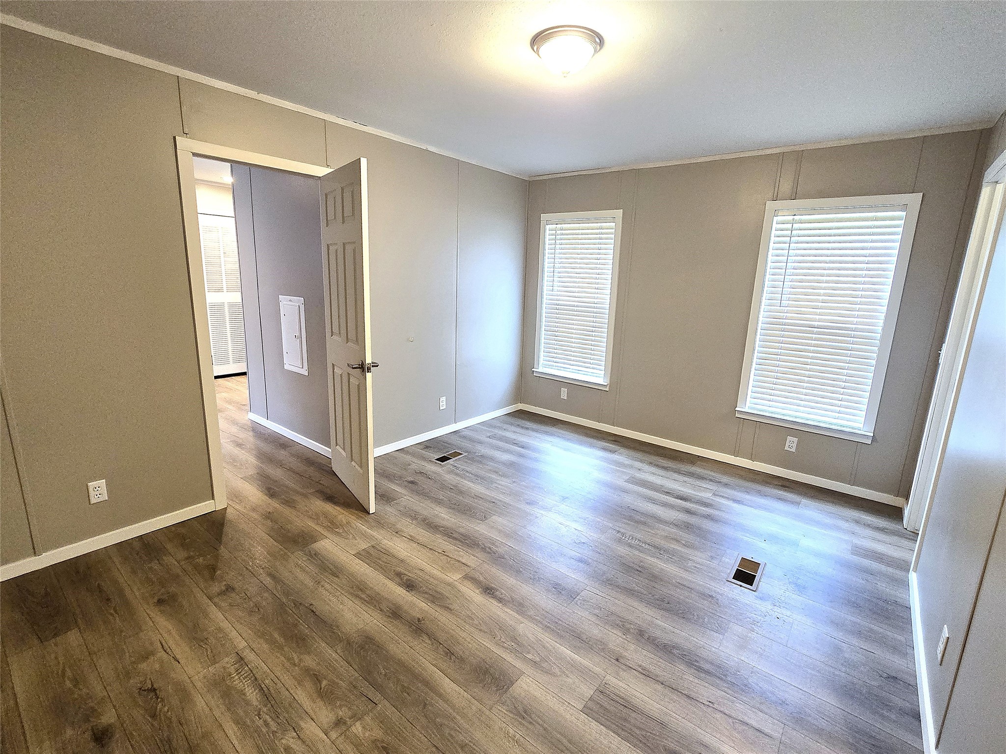 215 Buffalo Way Property Photo 5