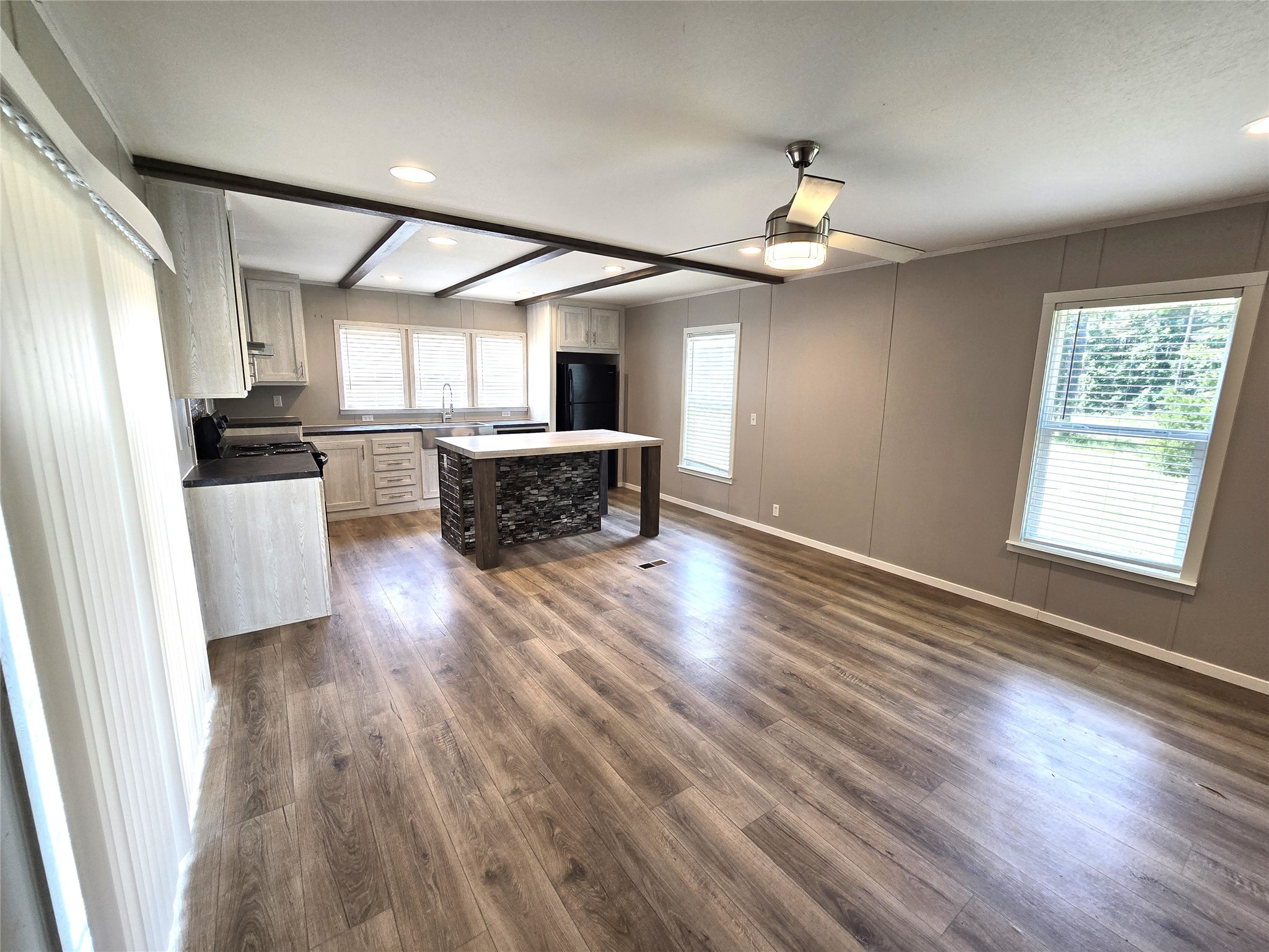 215 Buffalo Way Property Photo 14