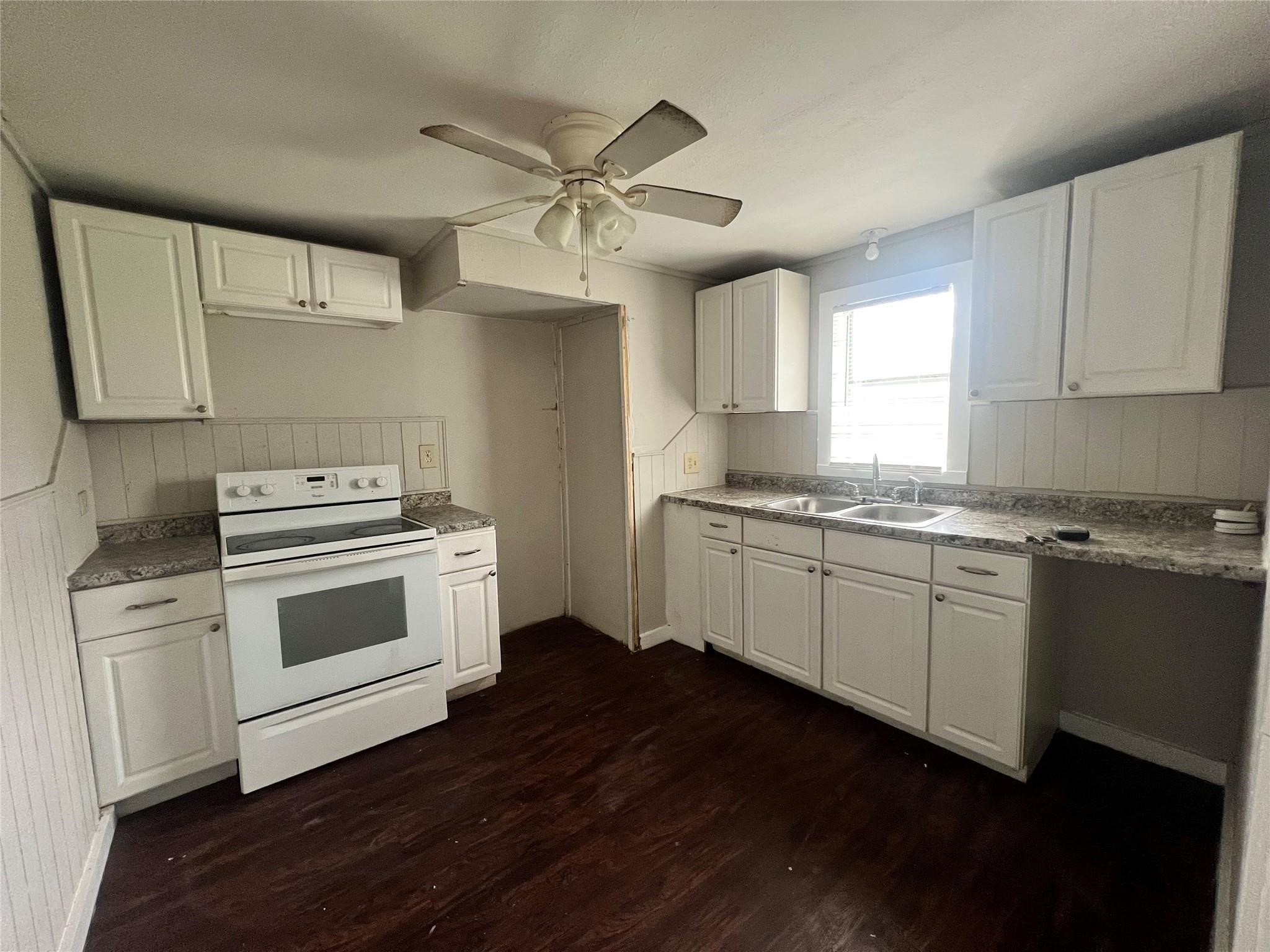 312 S Pumphrey Street Property Photo 8