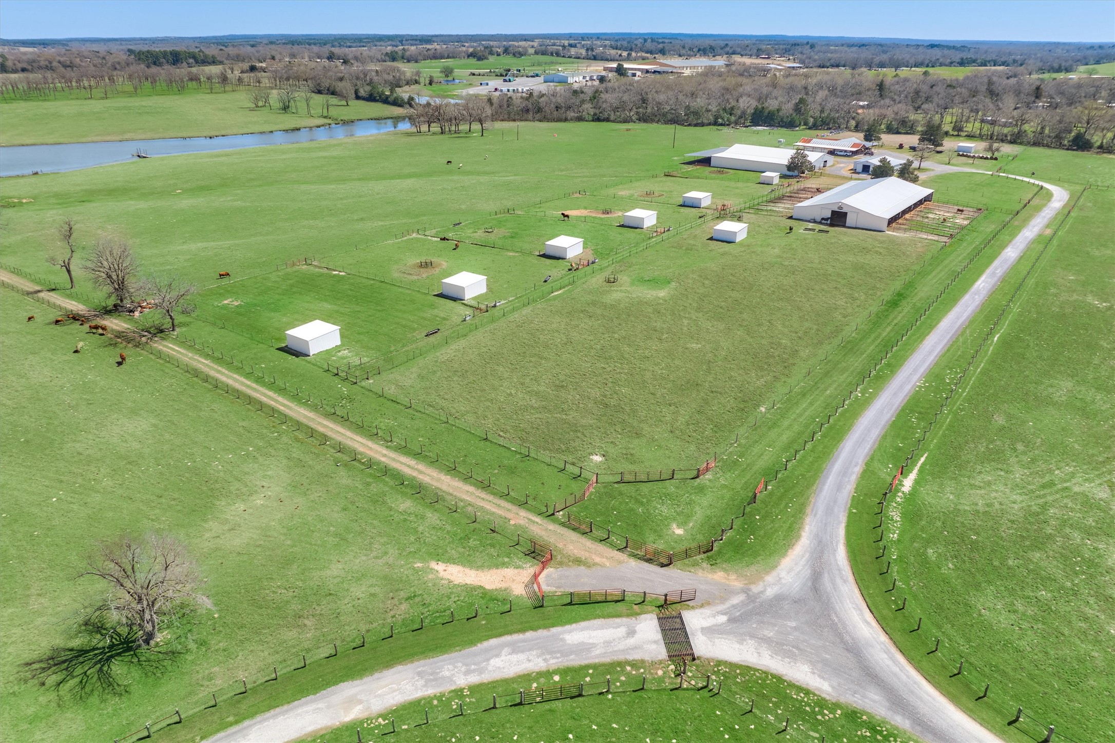 22199 Interstate Highway 45 Feeder N Property Photo 31