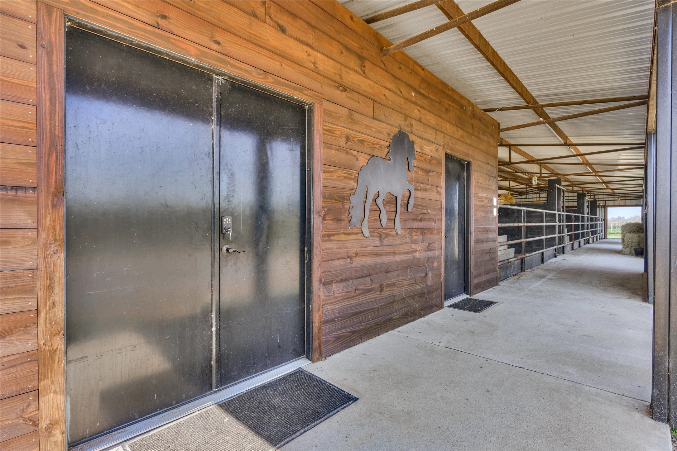 22199 Interstate Highway 45 Feeder N Property Photo 45
