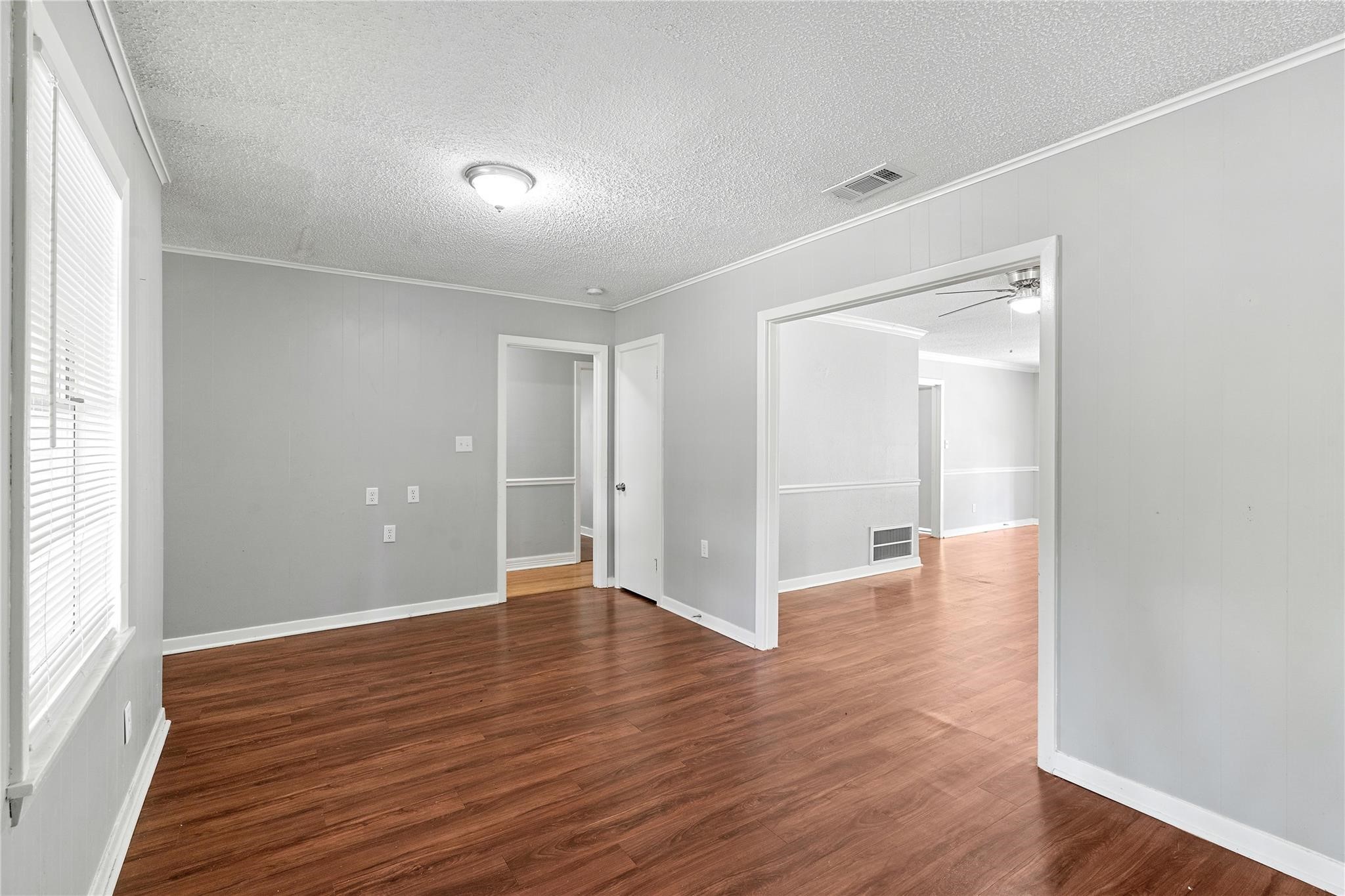 424 Southern Oaks Drive Property Photo 12