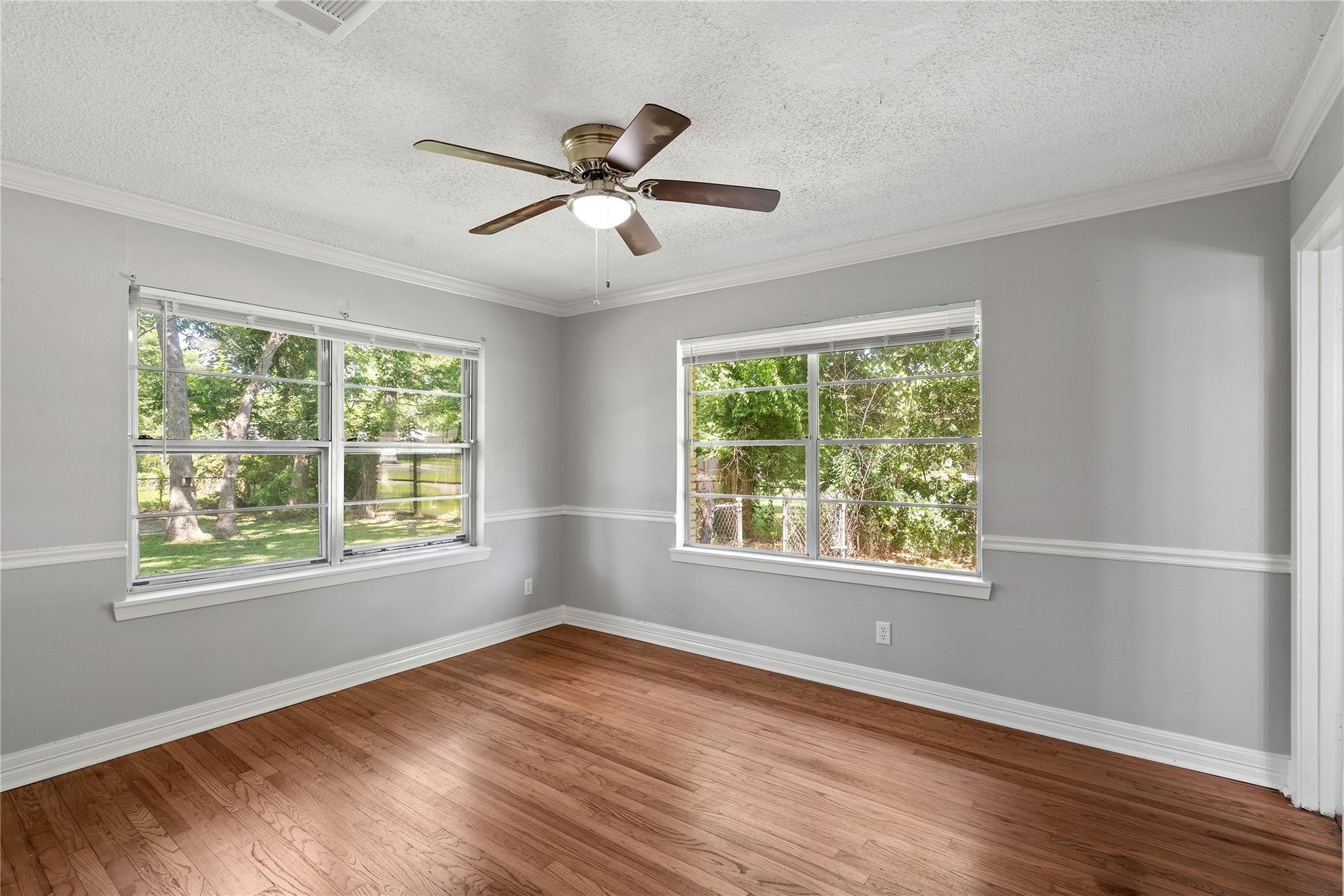 424 Southern Oaks Drive Property Photo 14