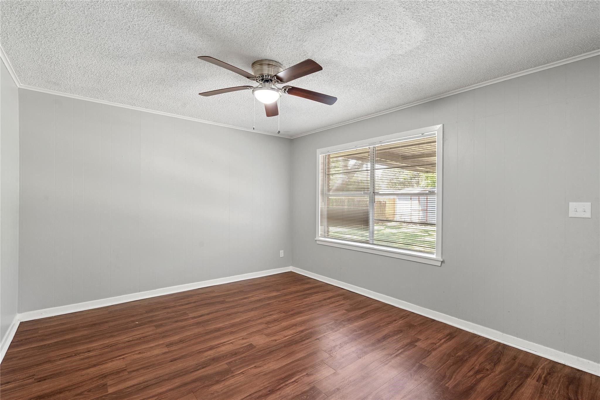 424 Southern Oaks Drive Property Photo 18