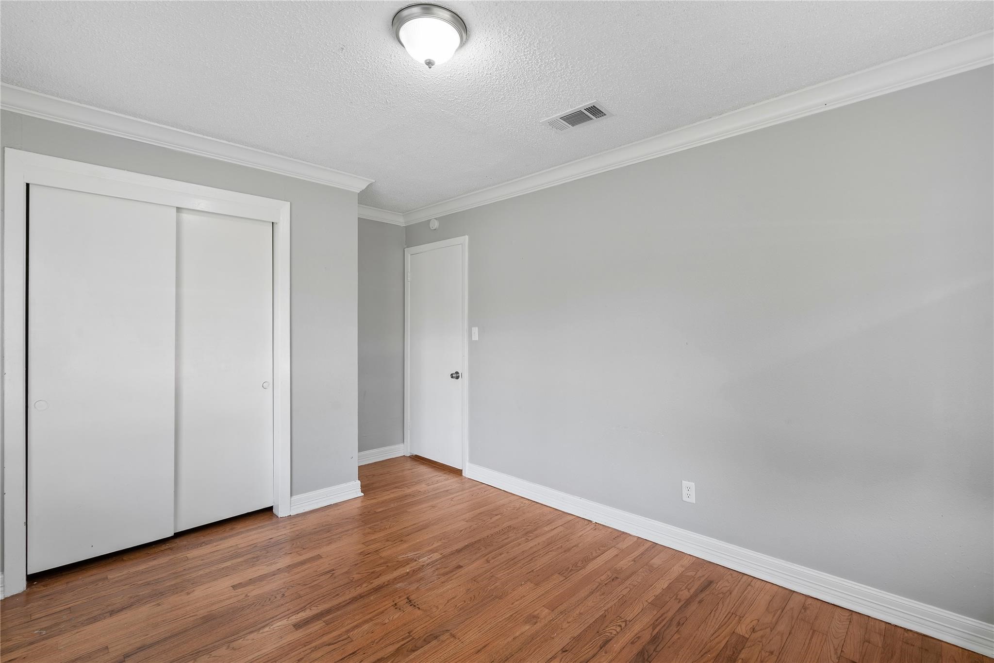 424 Southern Oaks Drive Property Photo 19