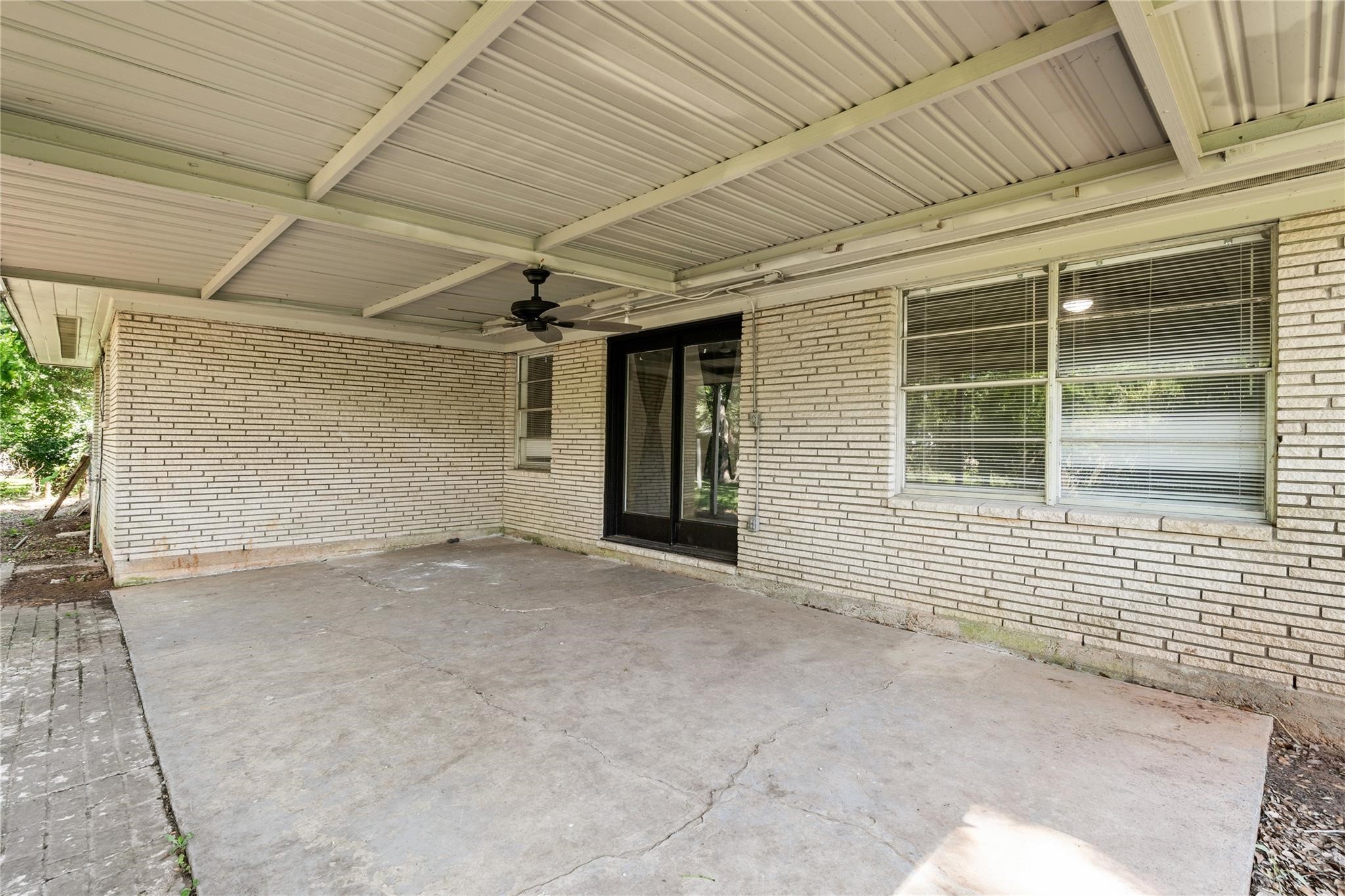 424 Southern Oaks Drive Property Photo 24
