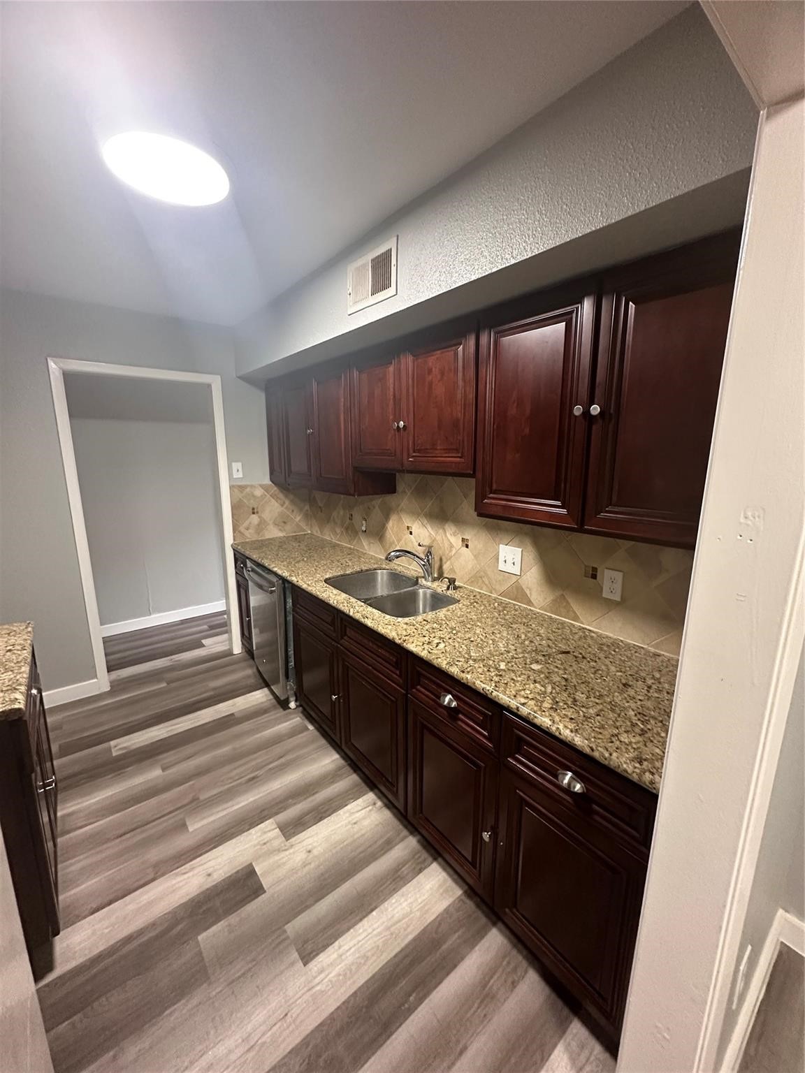 2327 Briarwest Boulevard Property Photo 13