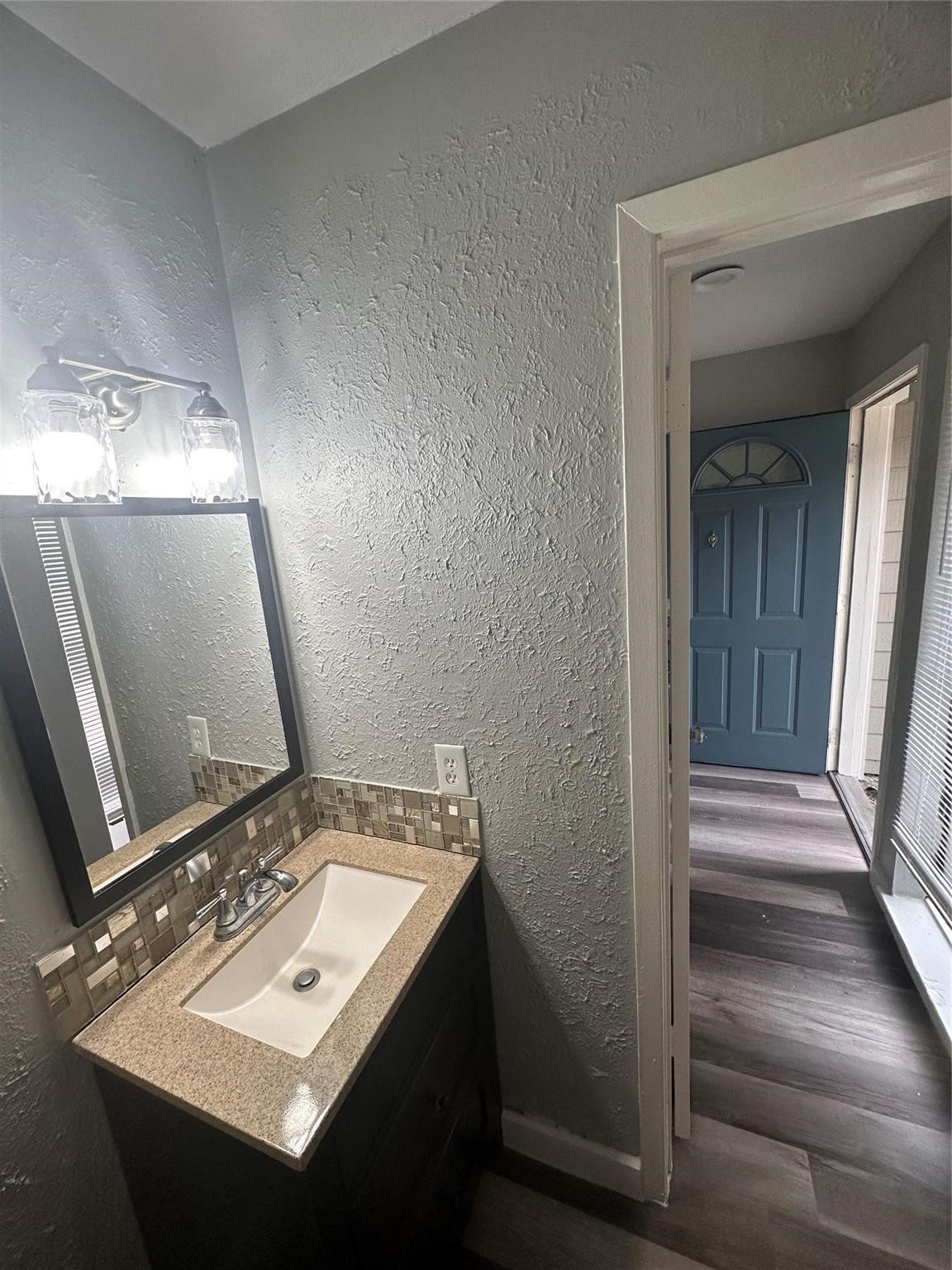 2327 Briarwest Boulevard Property Photo 14
