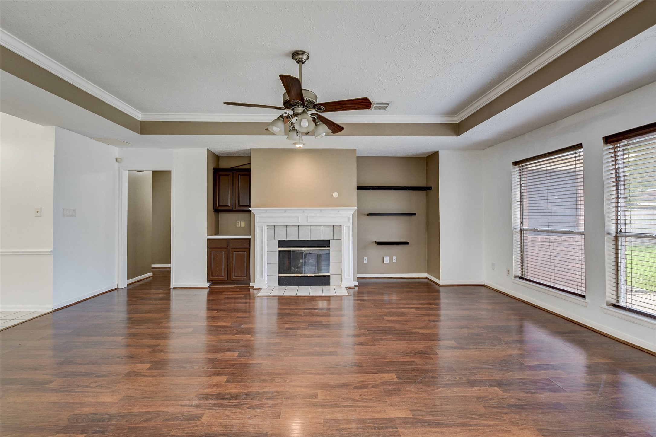 6123 Old Farmhouse Lane Property Photo 6