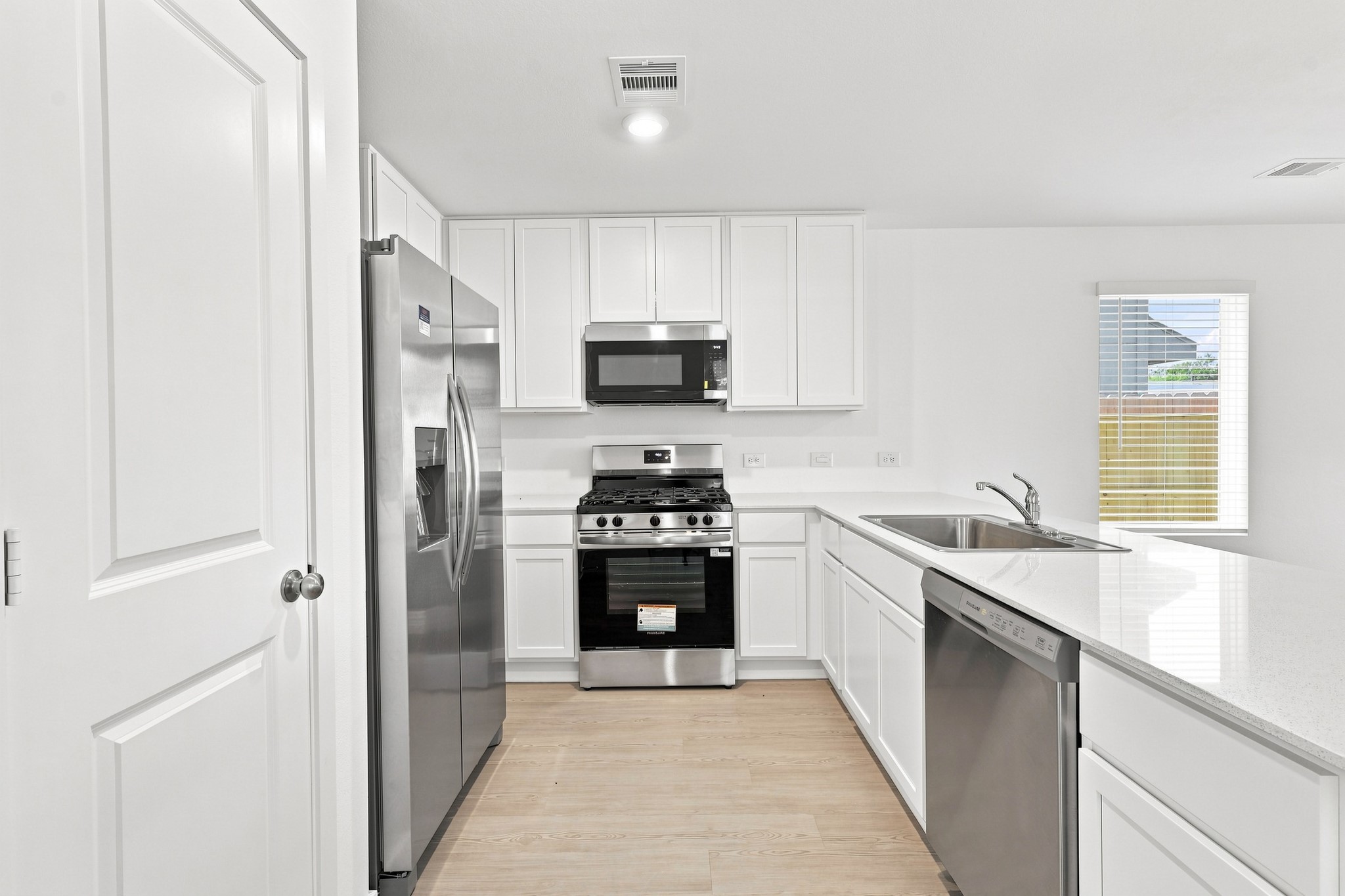 20151 Green Mallard St Property Photo 4