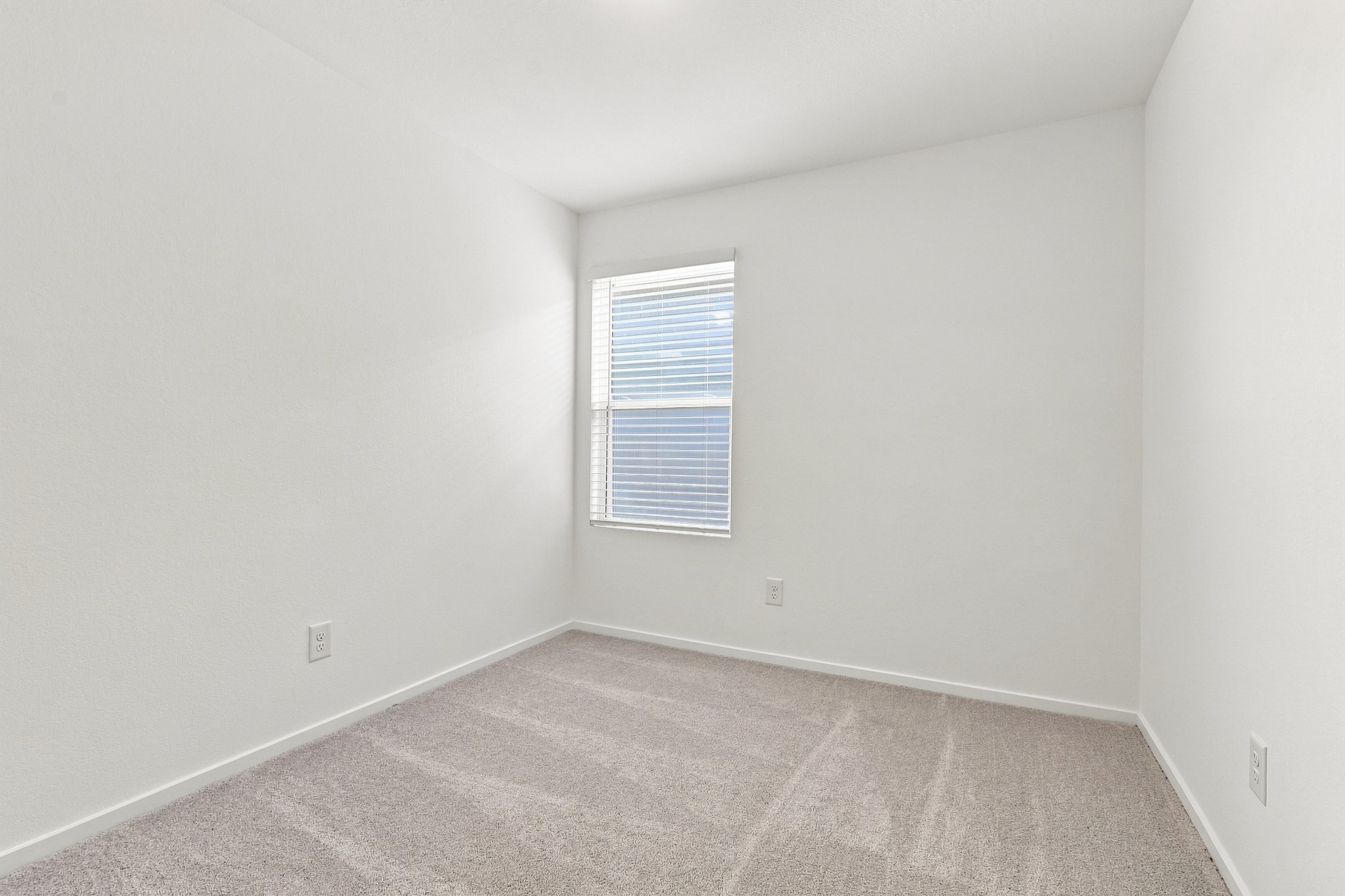 20151 Green Mallard St Property Photo 10