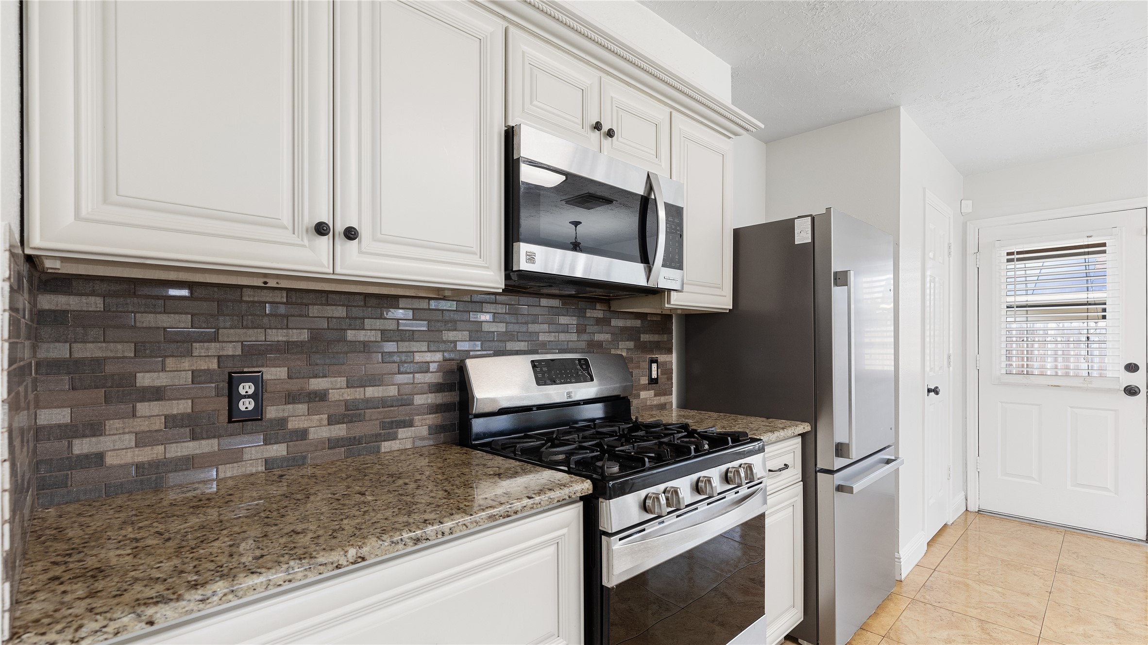 4602 Garden Meadow Drive Property Photo 10