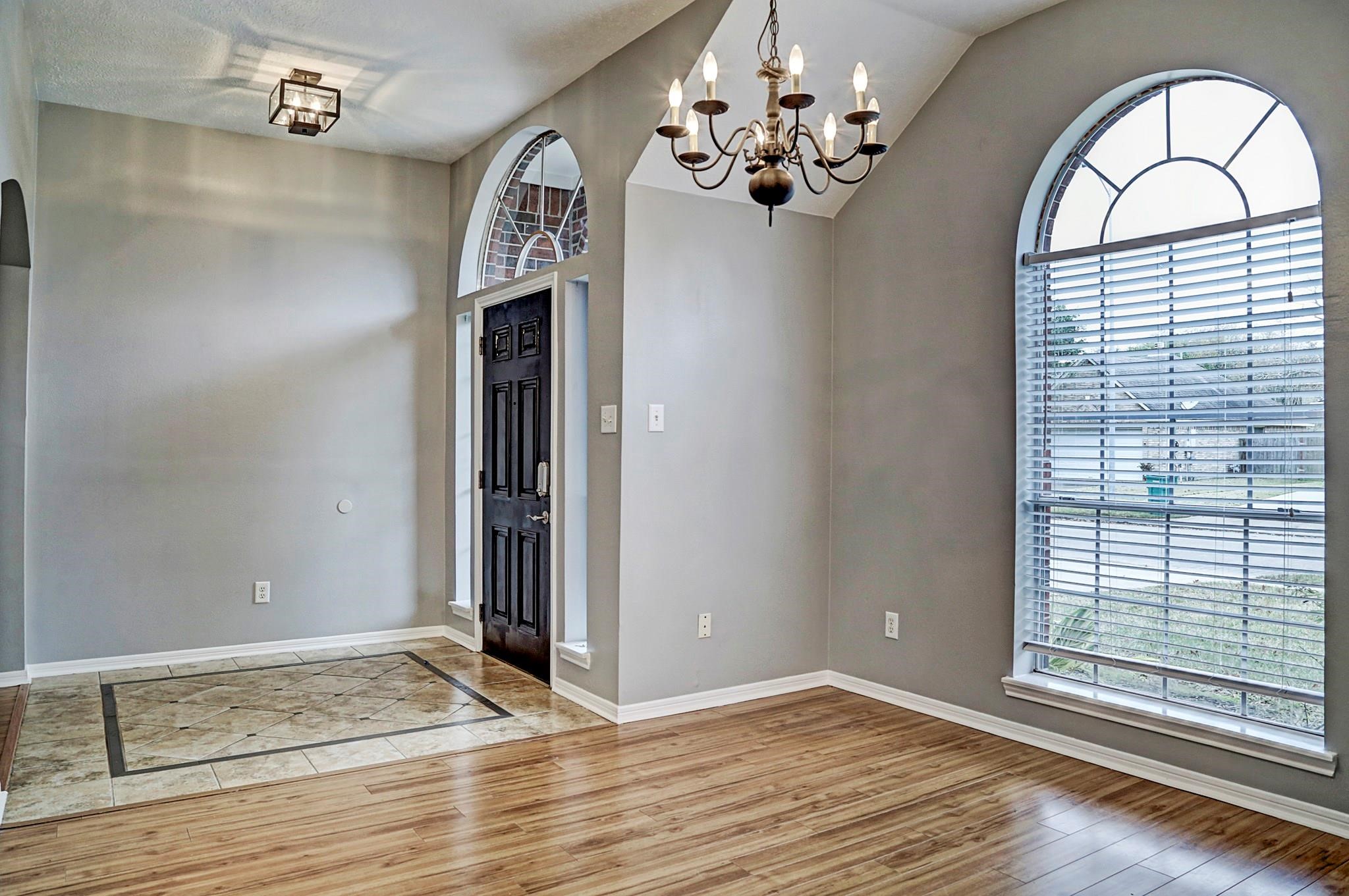 1925 Florida Drive Property Photo 6