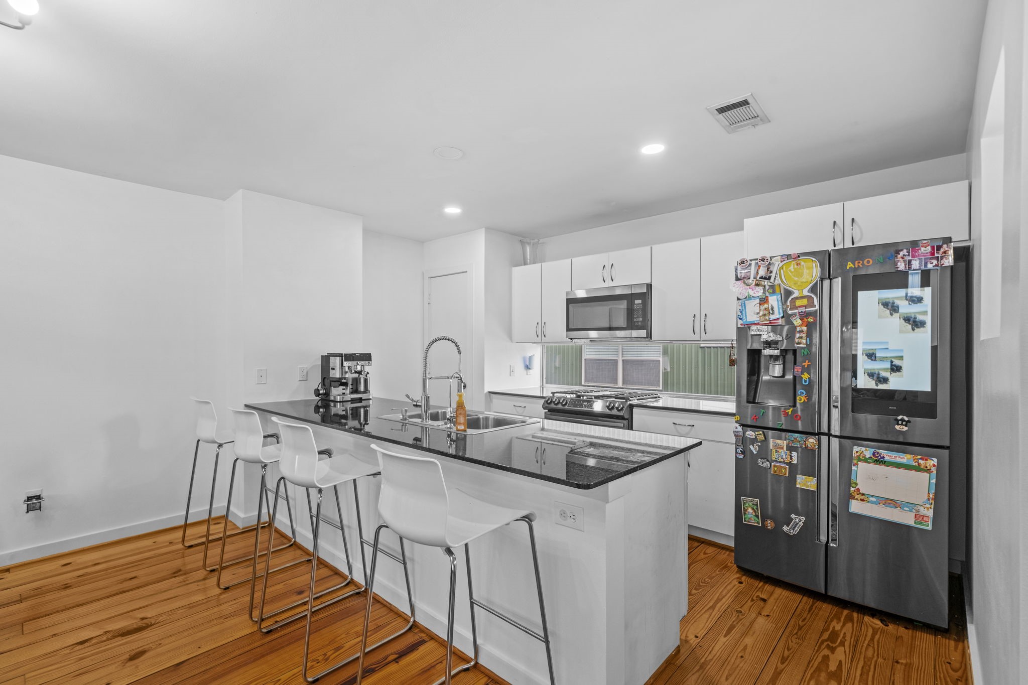 6128 Grand Boulevard Property Photo 25