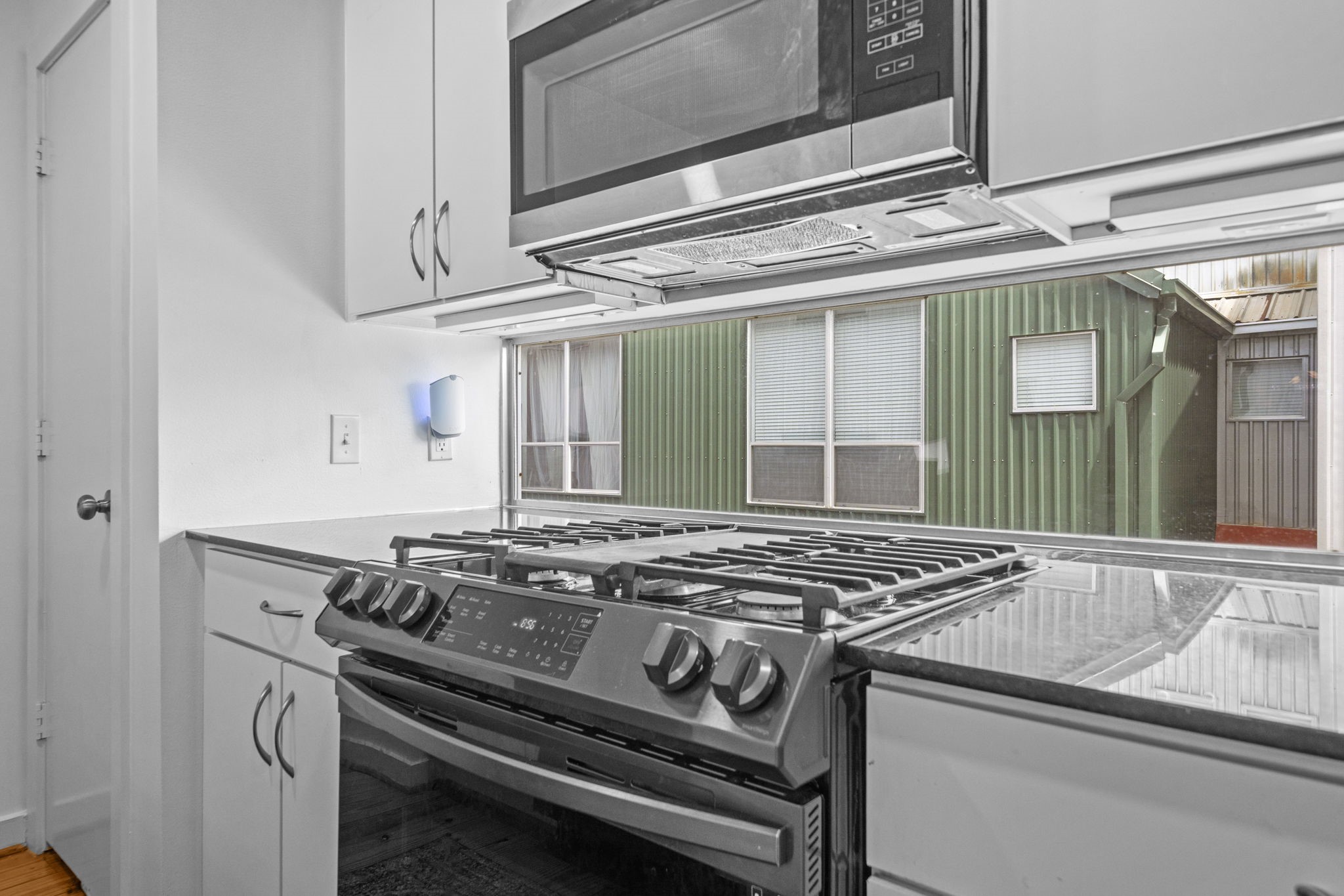 6128 Grand Boulevard Property Photo 29
