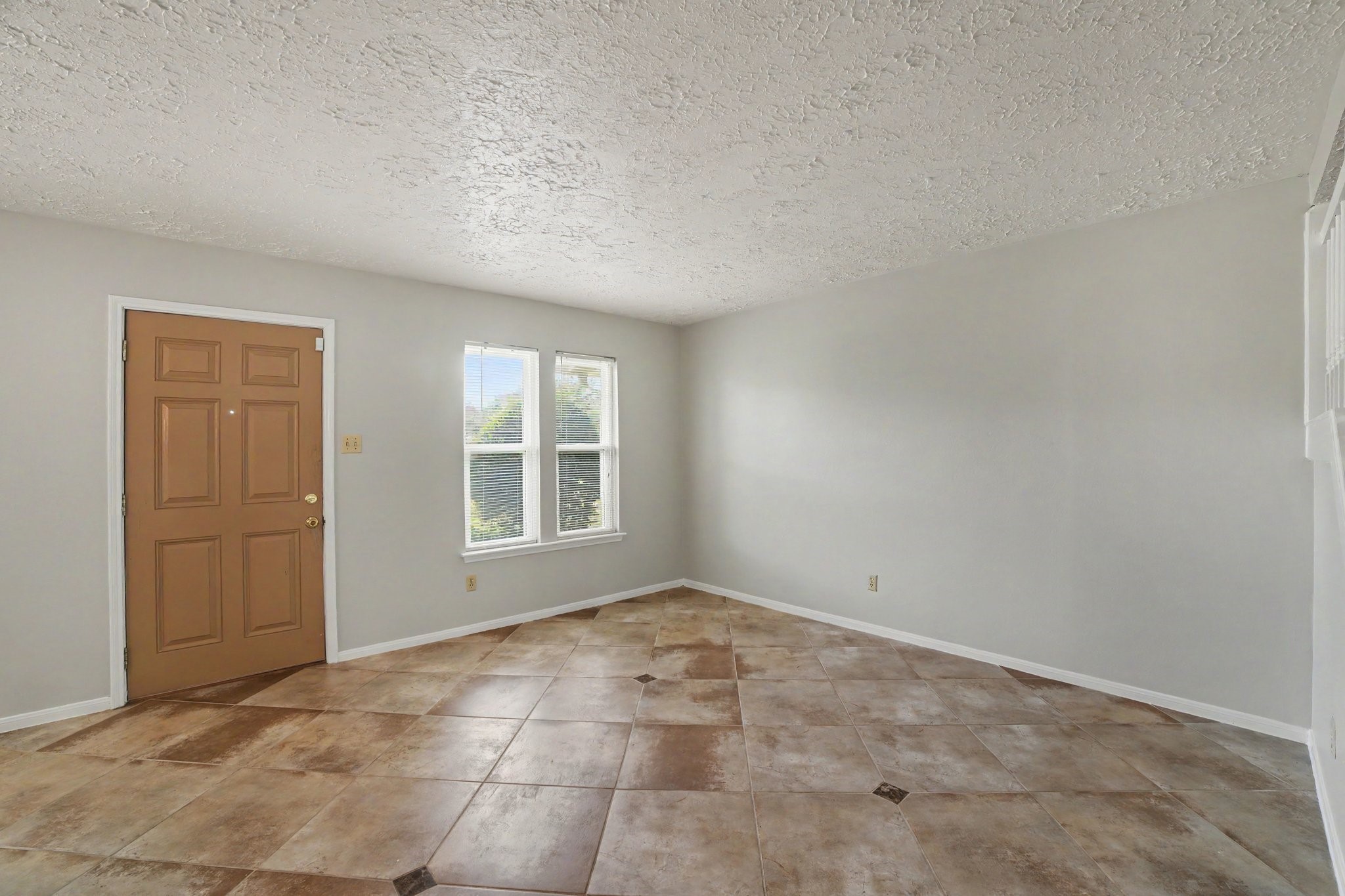 44 Chapparal Court Property Photo 4