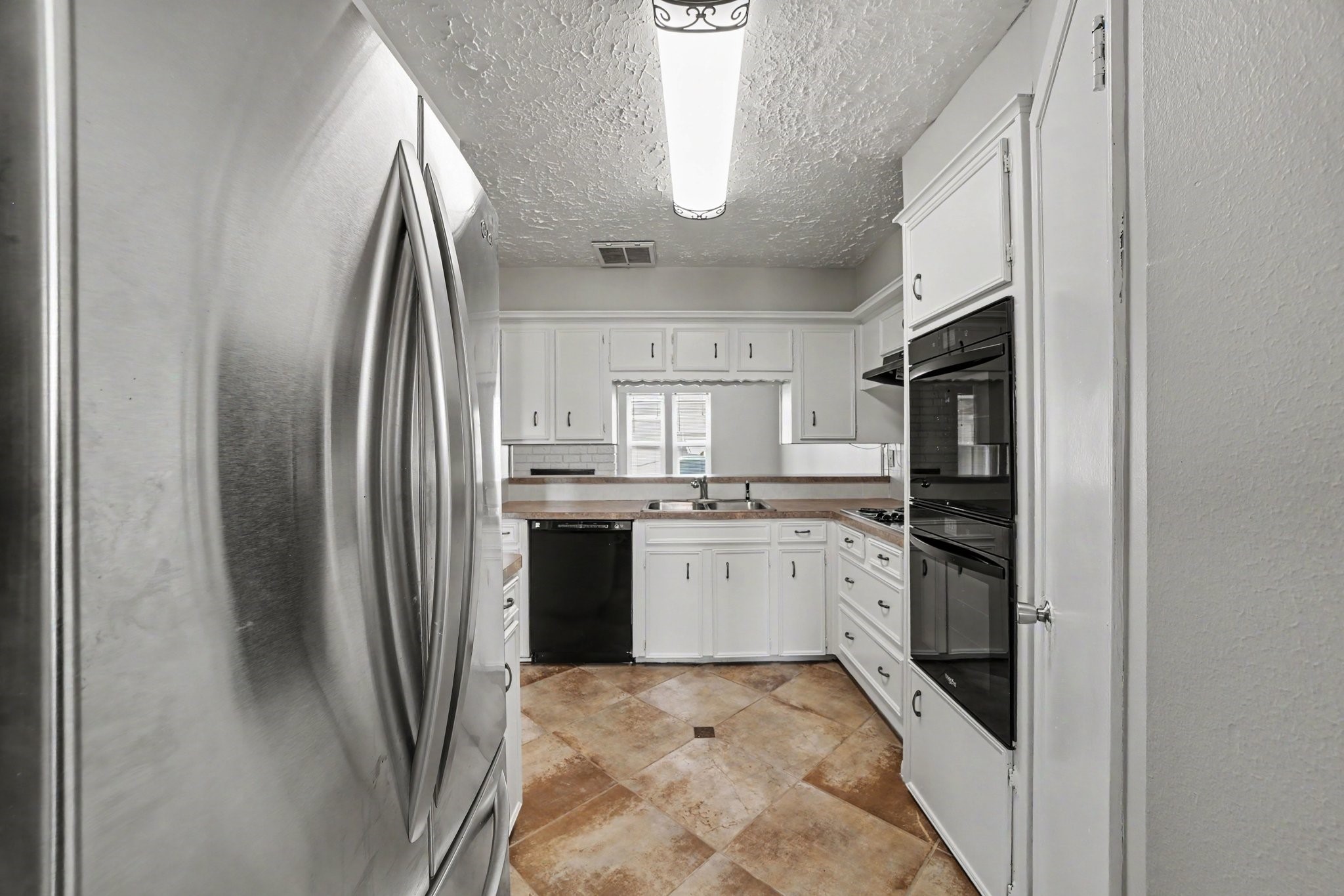 44 Chapparal Court Property Photo 9