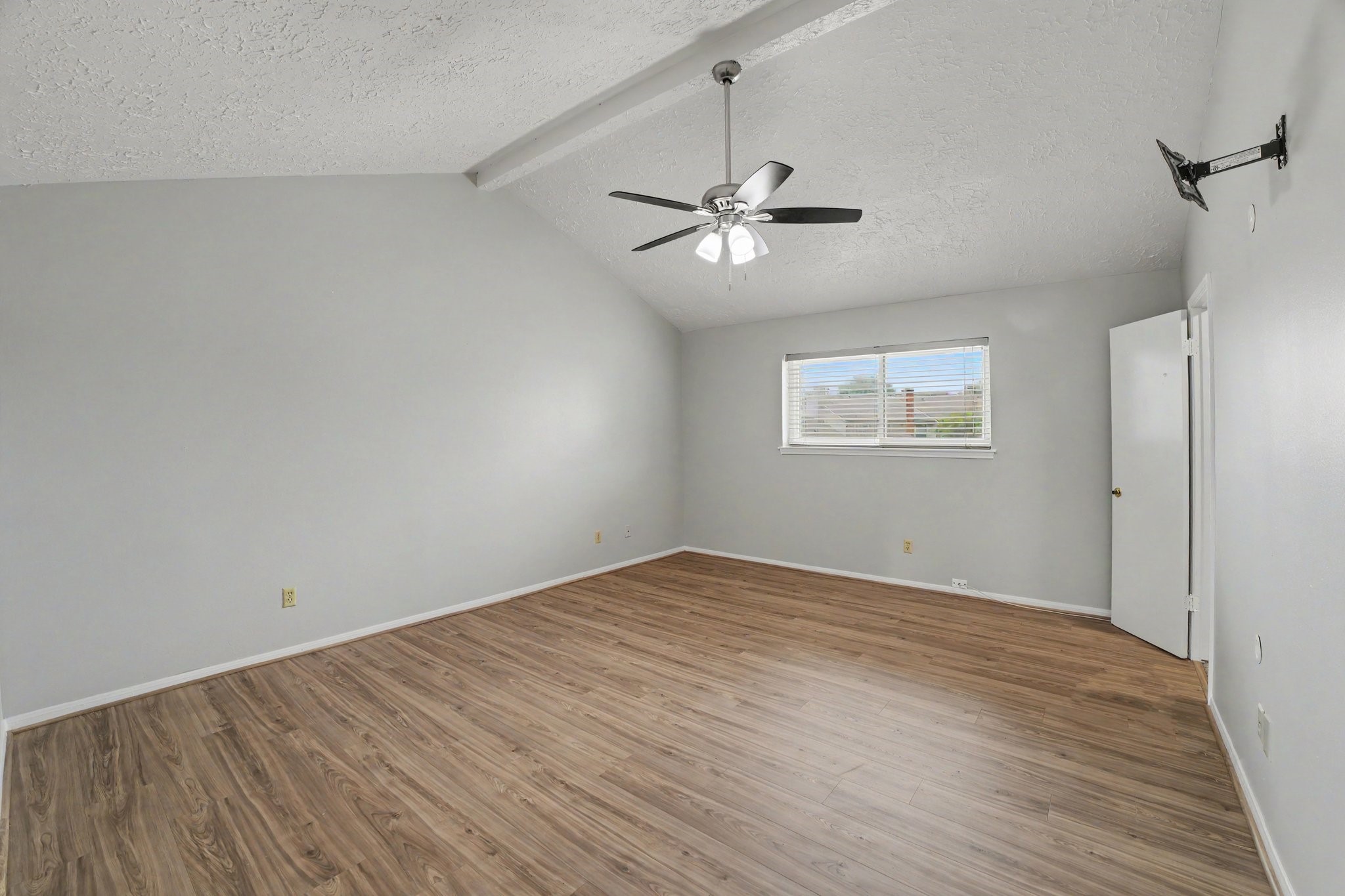 44 Chapparal Court Property Photo 18