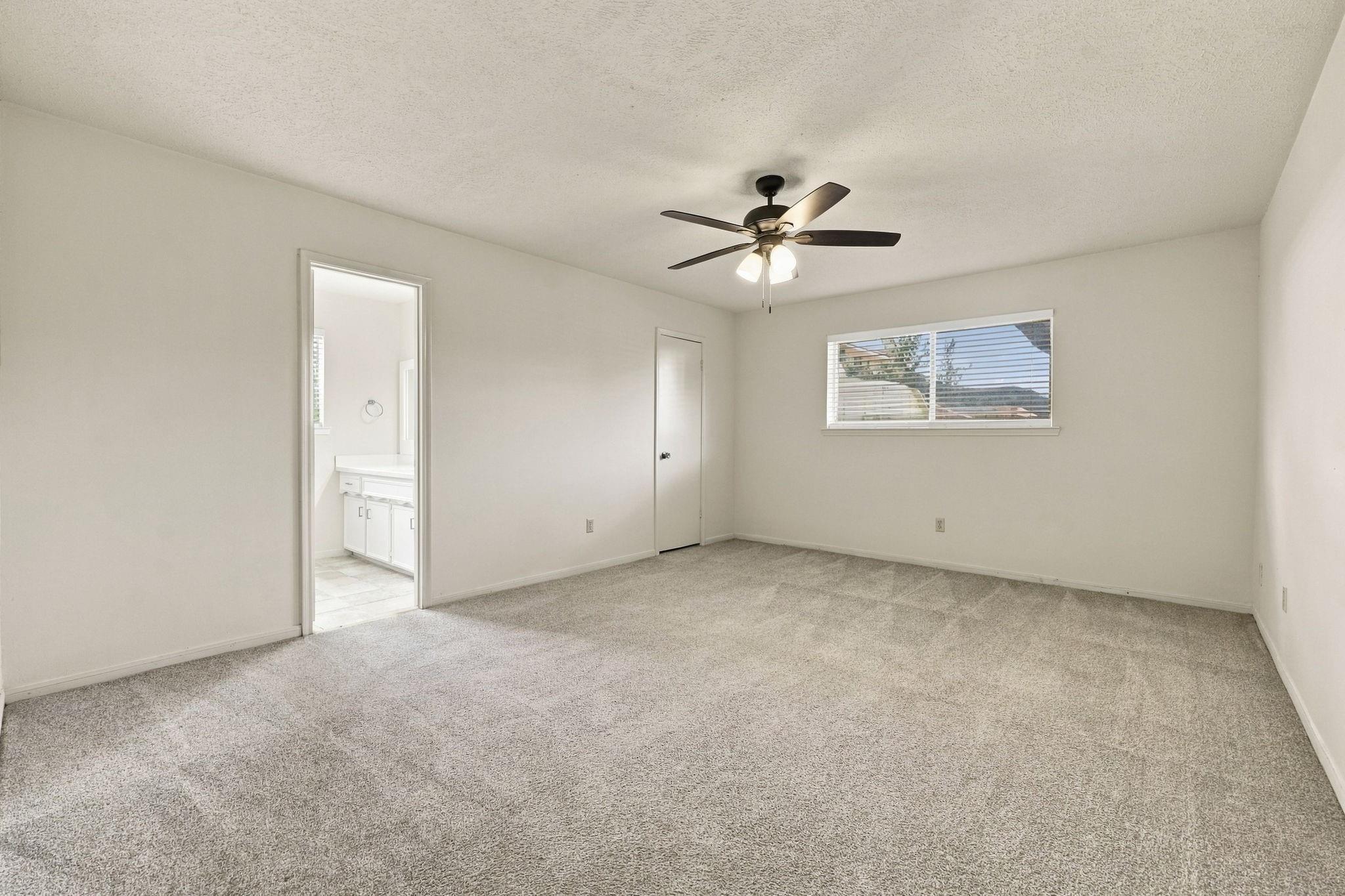 9855 Sagebud Lane Property Photo 13