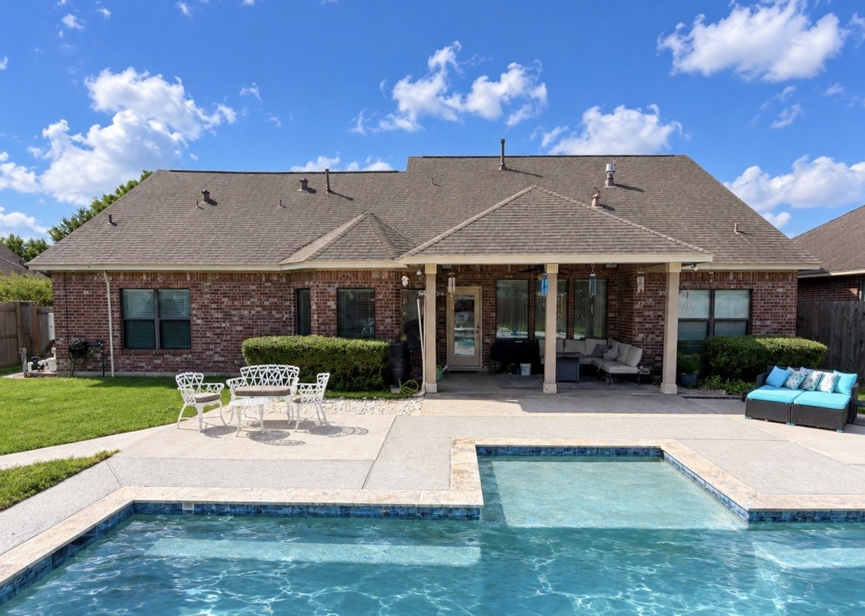 1437 S Bluebonnet Lane Property Photo 2