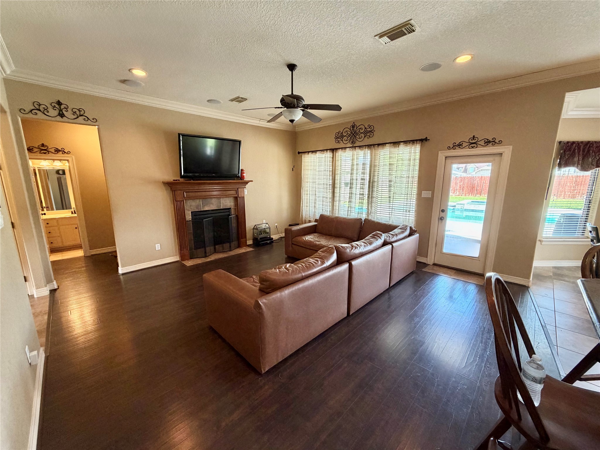 1437 S Bluebonnet Lane Property Photo 6