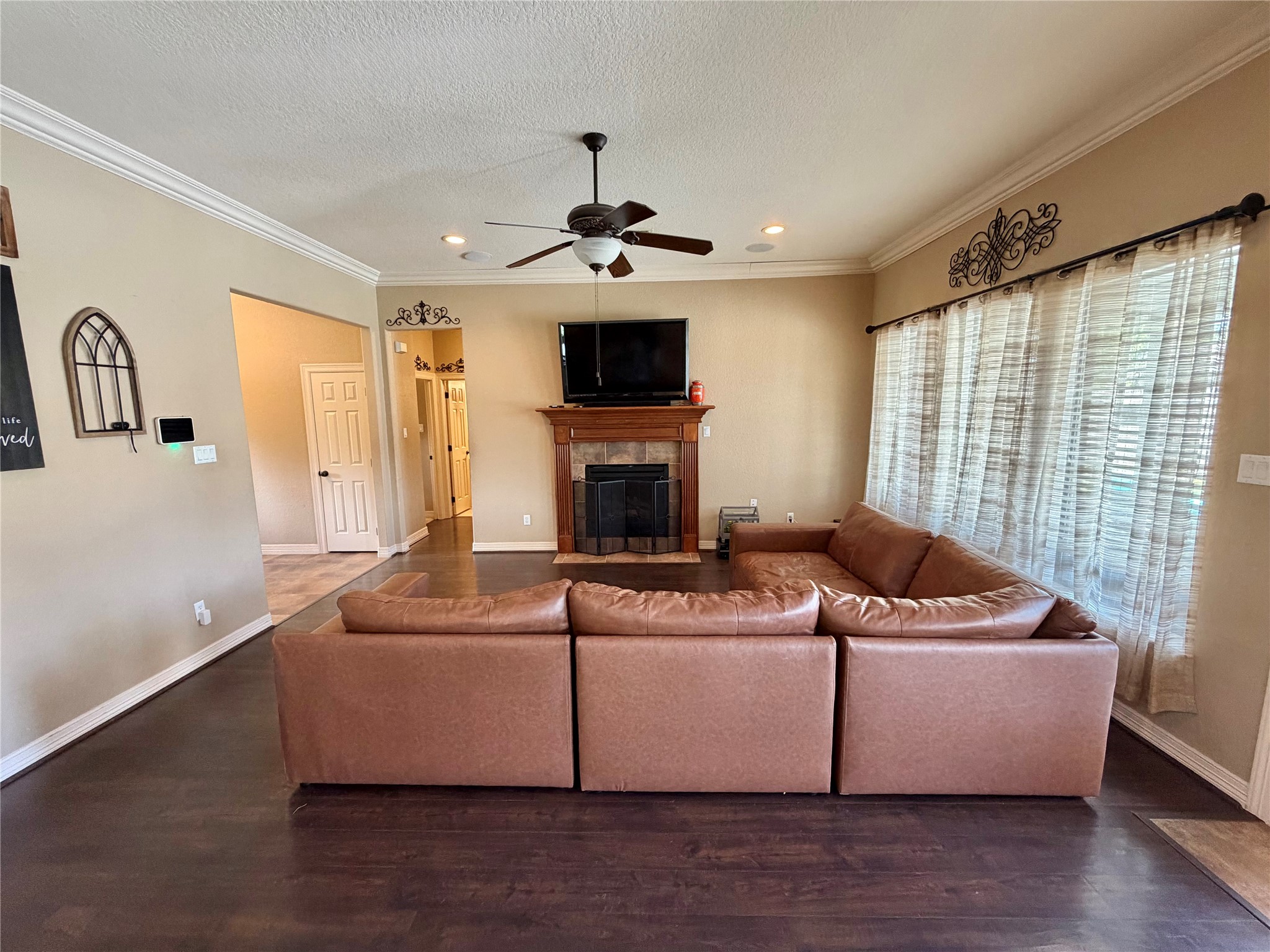 1437 S Bluebonnet Lane Property Photo 7