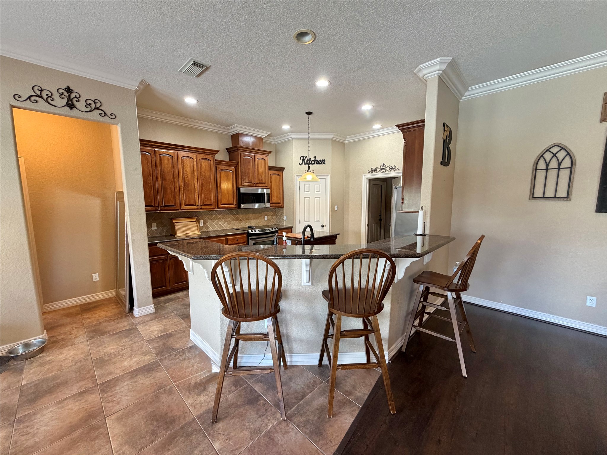 1437 S Bluebonnet Lane Property Photo 10
