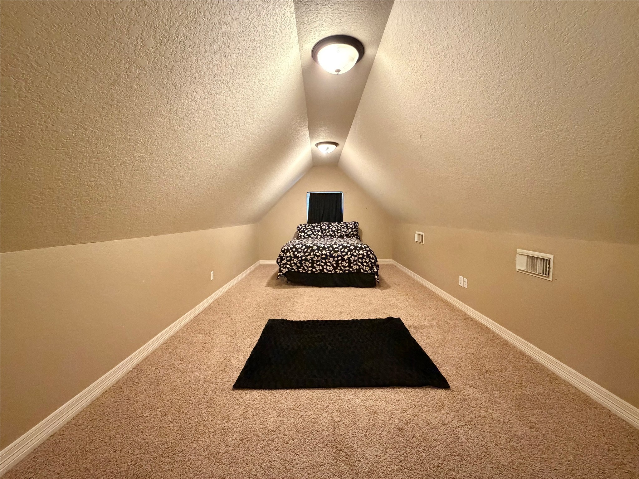 1437 S Bluebonnet Lane Property Photo 24