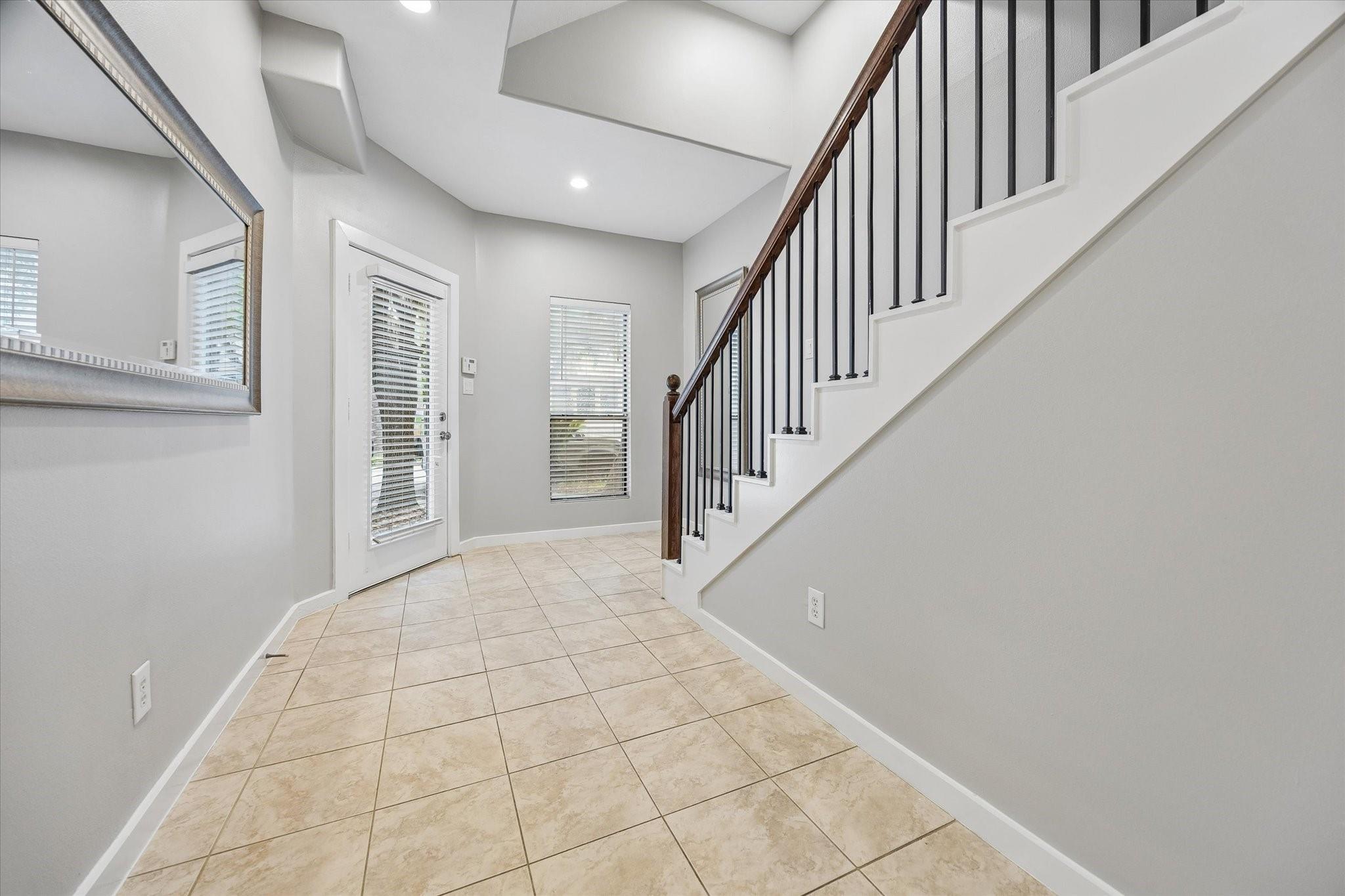 3717 Stanford Street C Property Photo 4