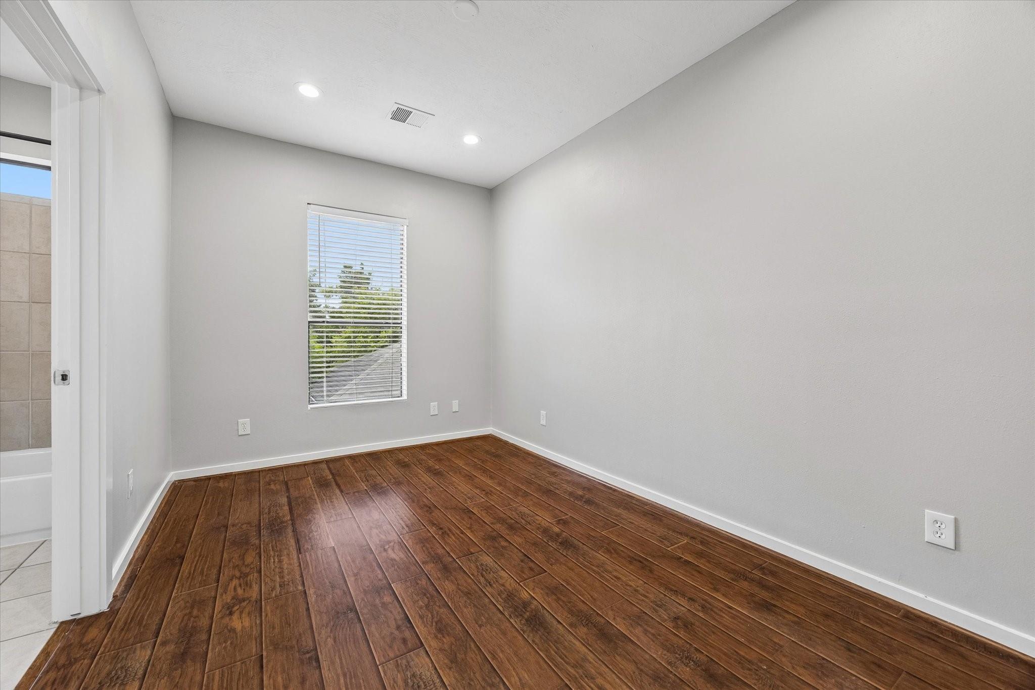 3717 Stanford Street C Property Photo 20