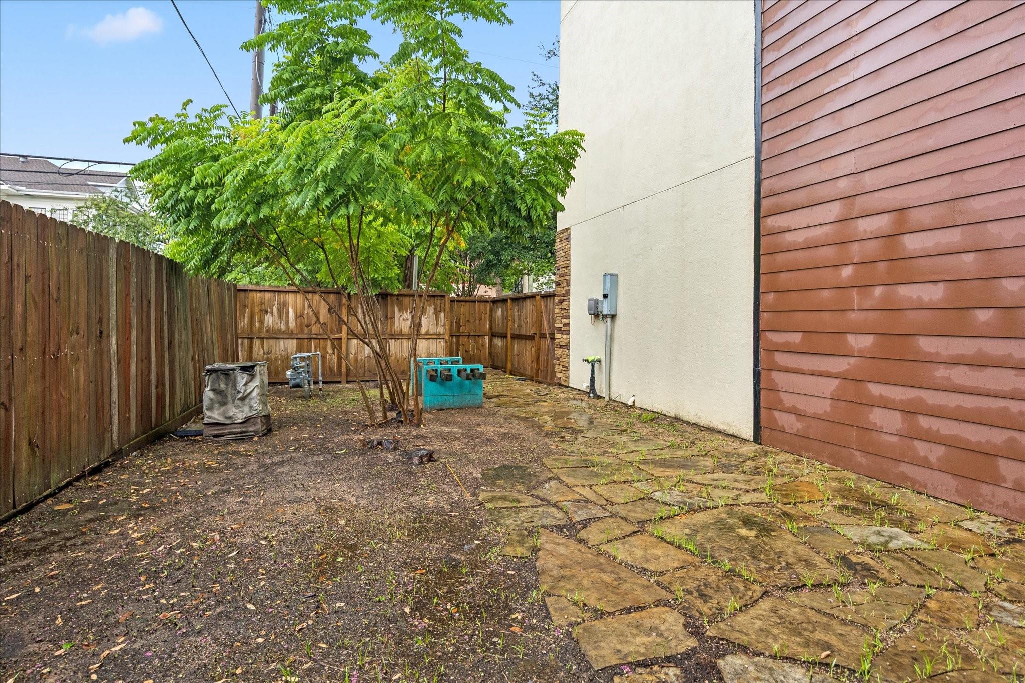 3717 Stanford Street C Property Photo 29
