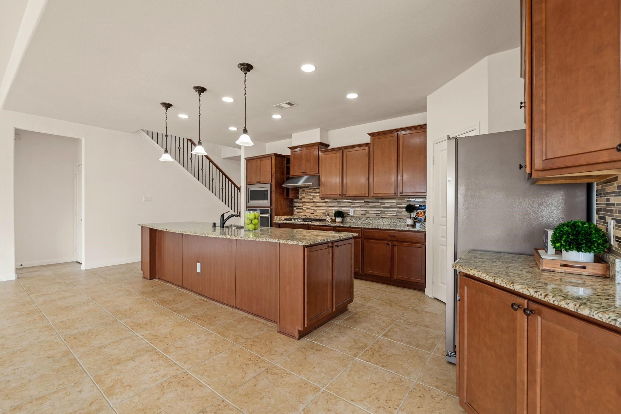 25935 Foxrun Vista Drive Property Photo 12