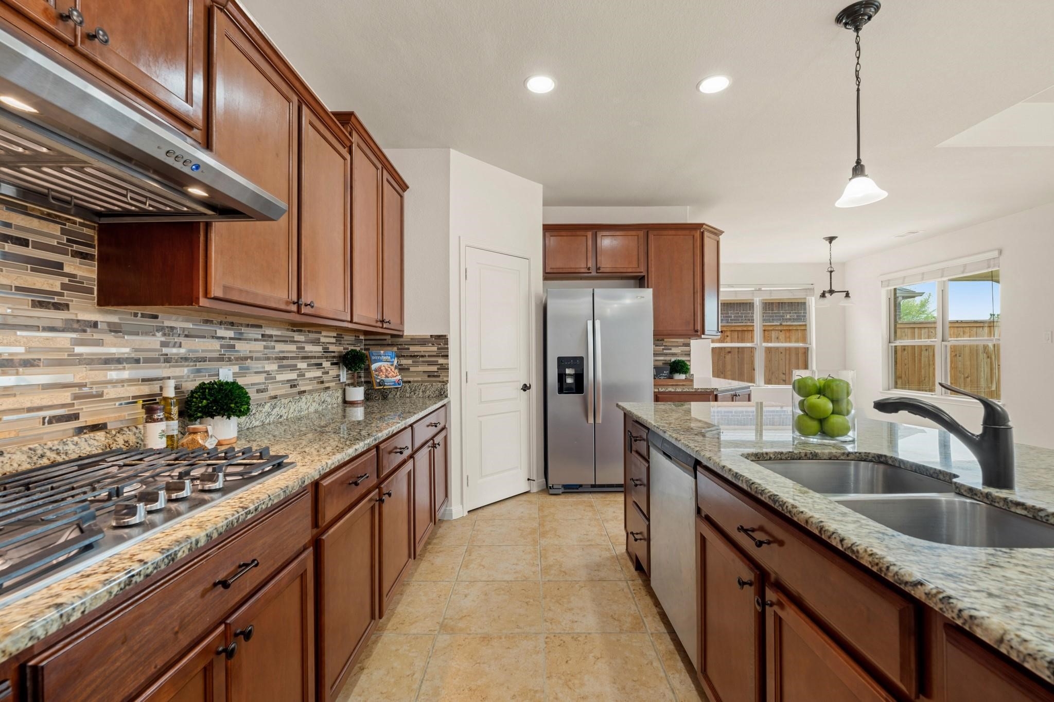 25935 Foxrun Vista Drive Property Photo 13