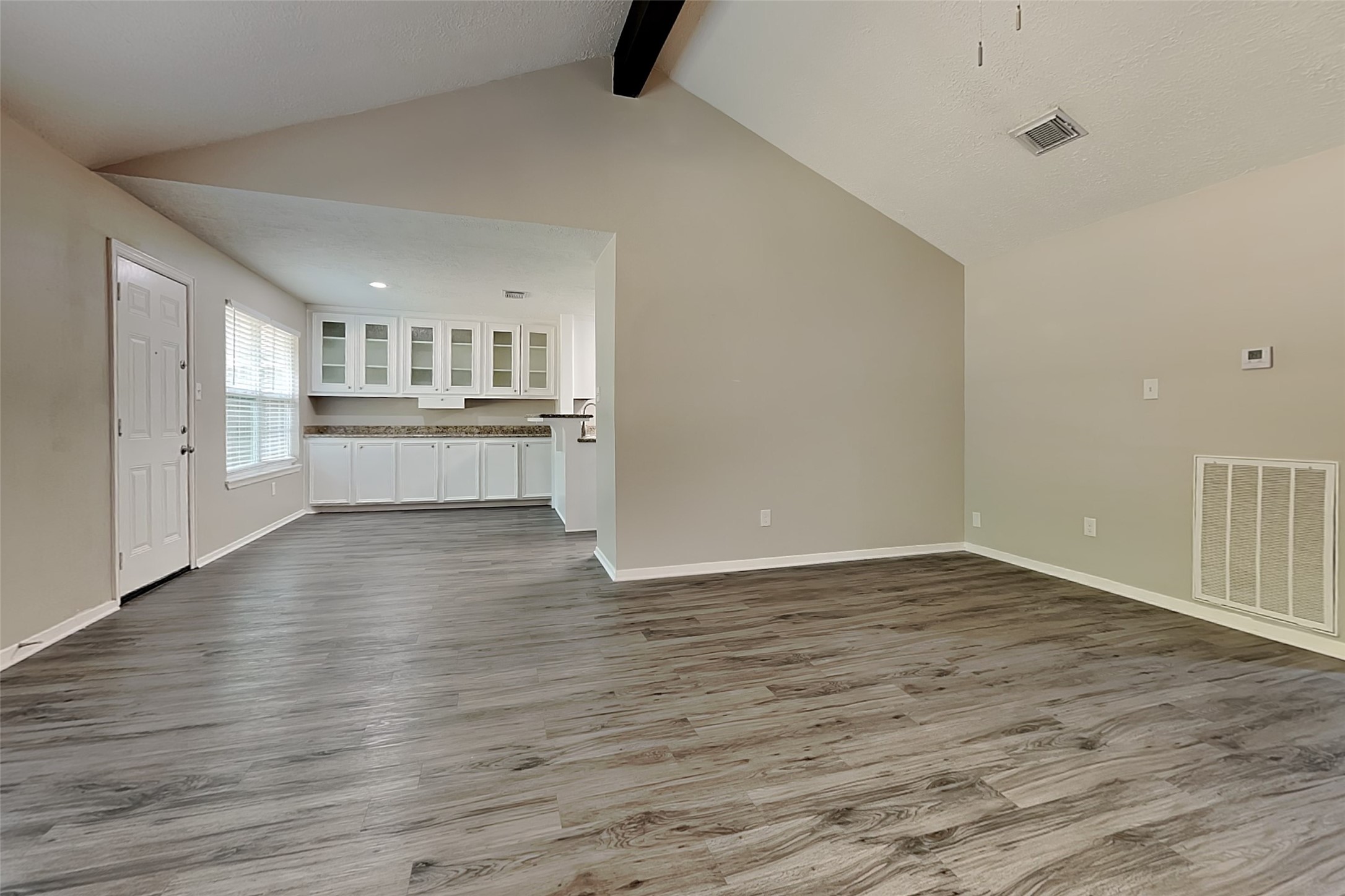 16854 Gleneagle Drive N Property Photo 3