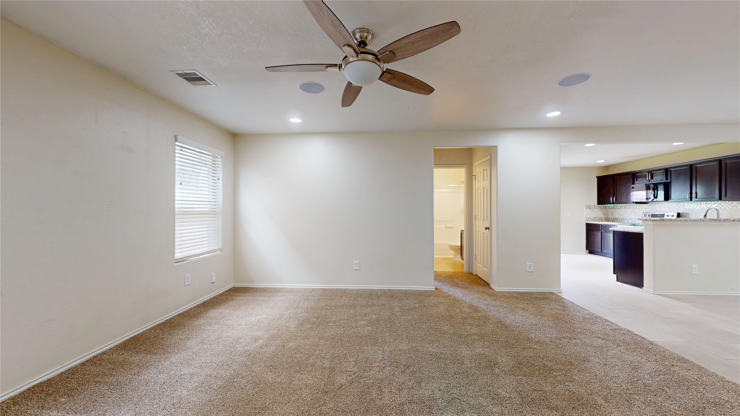 16510 Mandate Drive Property Photo 7