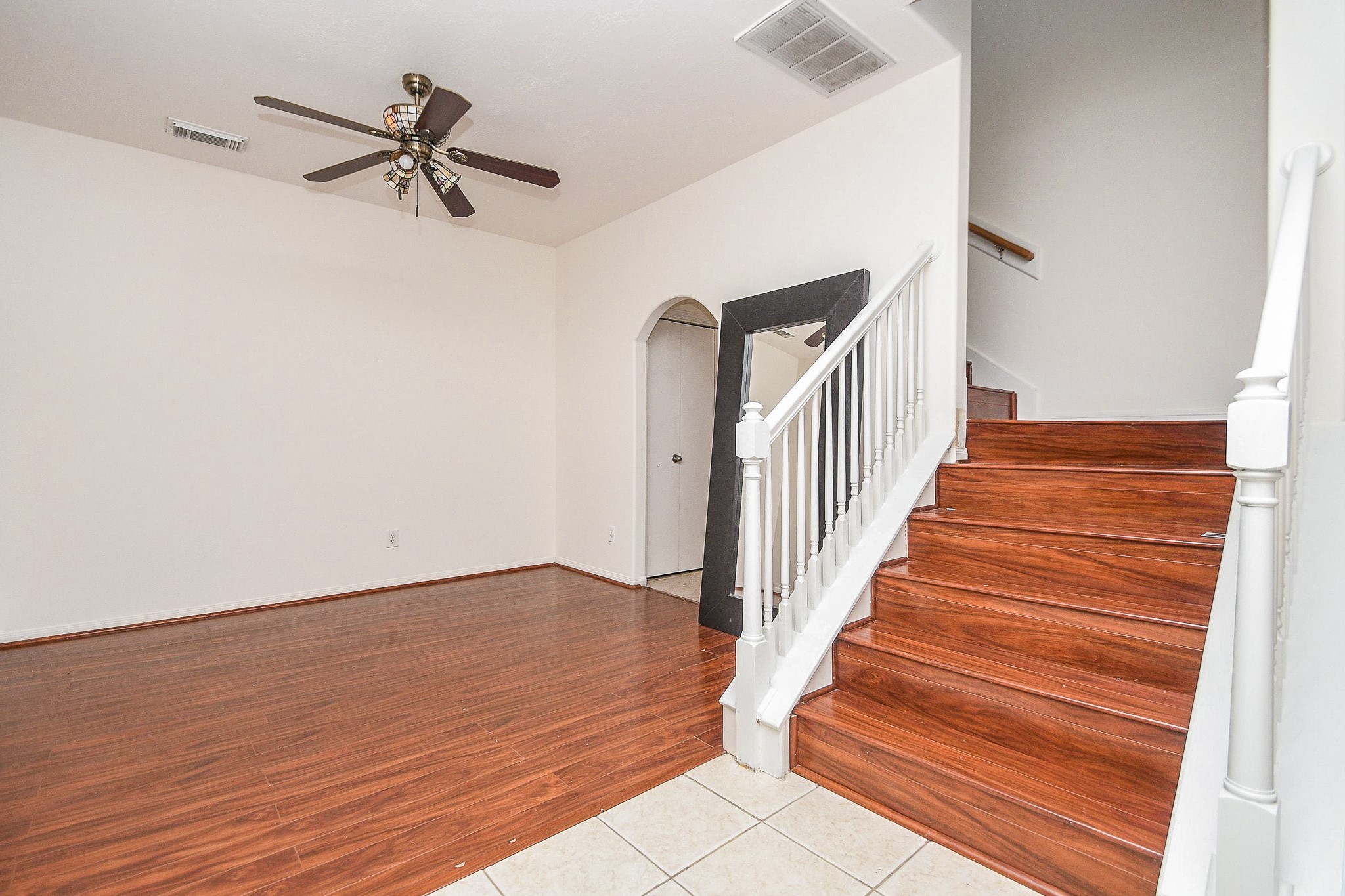 16035 Timber Chase Drive Property Photo 3