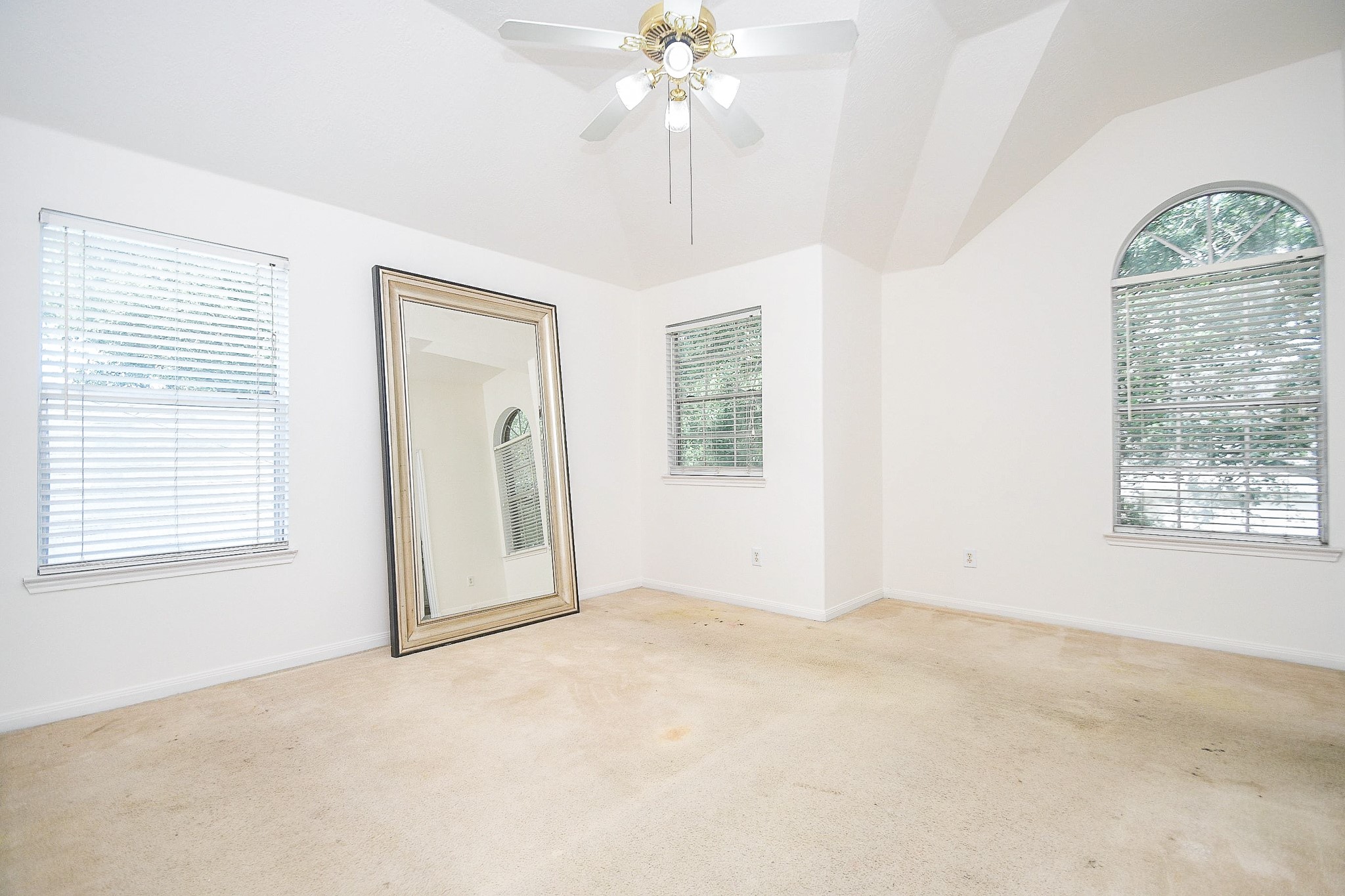 16035 Timber Chase Drive Property Photo 11