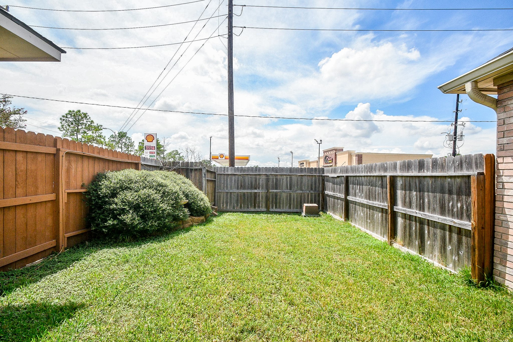 16035 Timber Chase Drive Property Photo 27