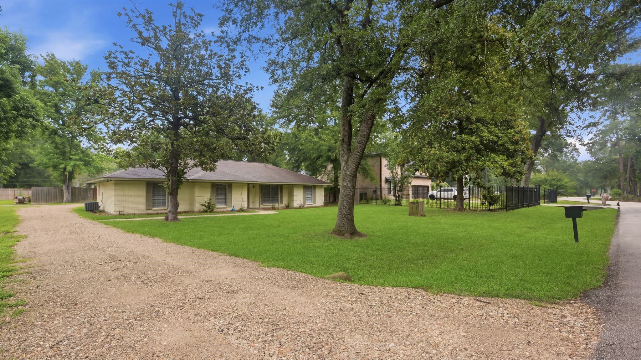1511 Sungail Drive Property Photo 5