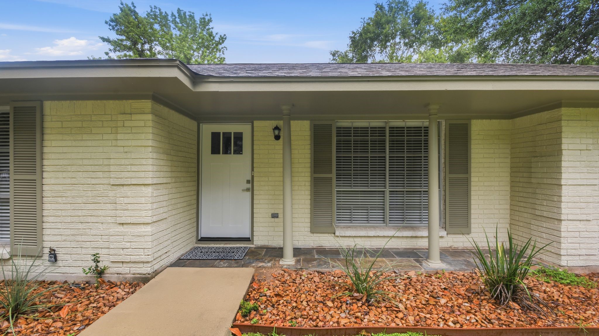 1511 Sungail Drive Property Photo 6