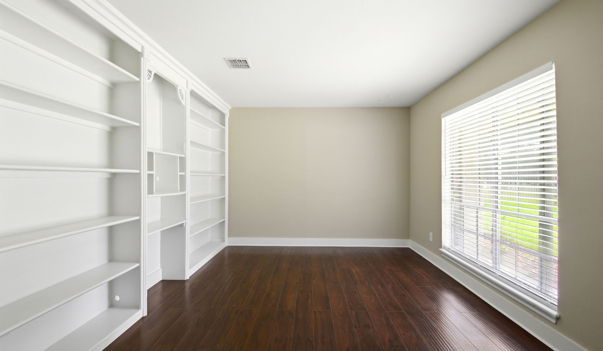 1511 Sungail Drive Property Photo 9