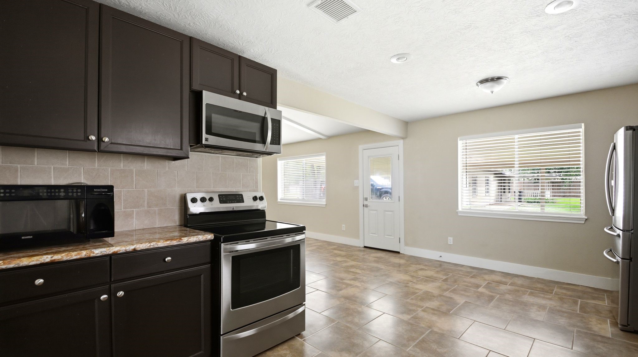 1511 Sungail Drive Property Photo 16